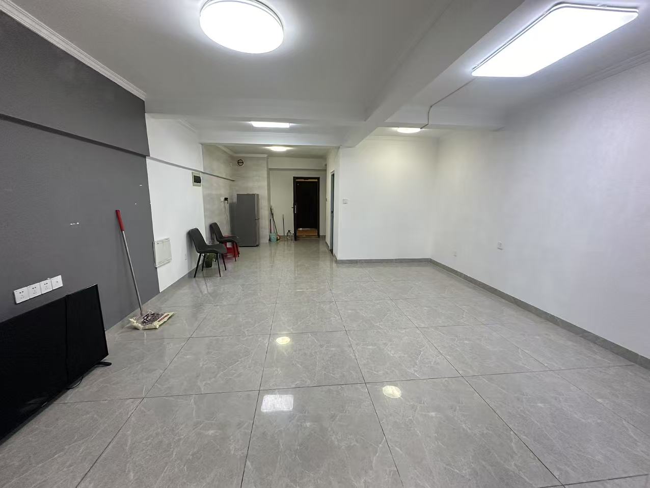 绿地海德公馆 3室2厅2卫 3700.0元/月 绿地海德公馆 3室2厅2卫 3700.0元/月室内图