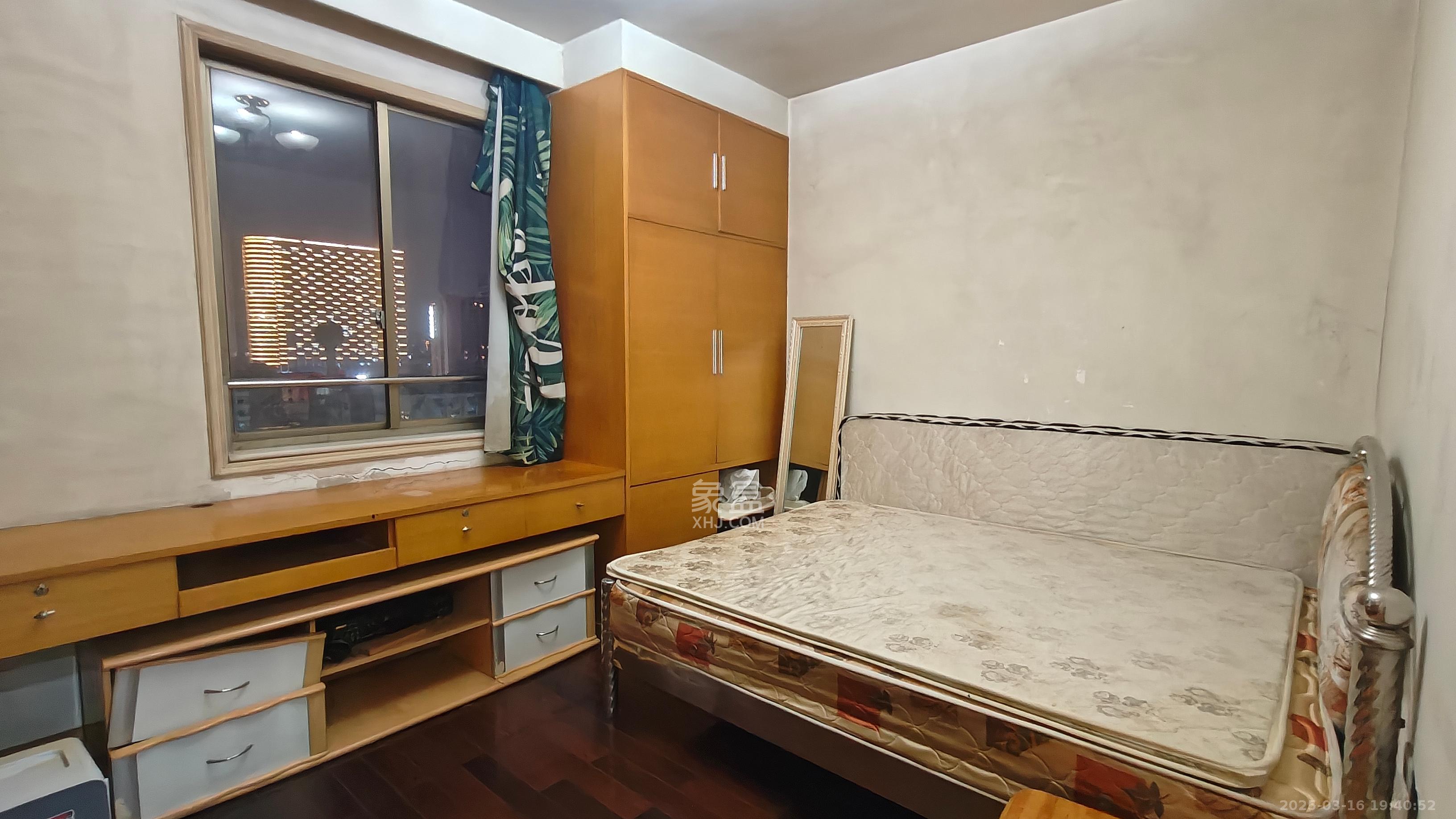 铁银大厦 2室1厅1卫 2300.0元/月 铁银大厦 2室1厅1卫 2300.0元/月室内图