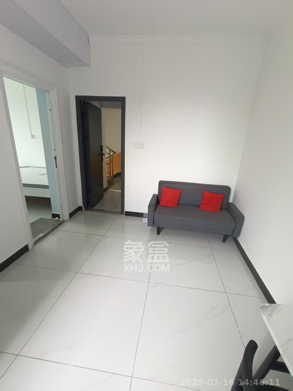 靳江阳光安置小区 1室1厅1卫 1350.0元/月 靳江阳光安置小区 1室1厅1卫 1350.0元/月室内图