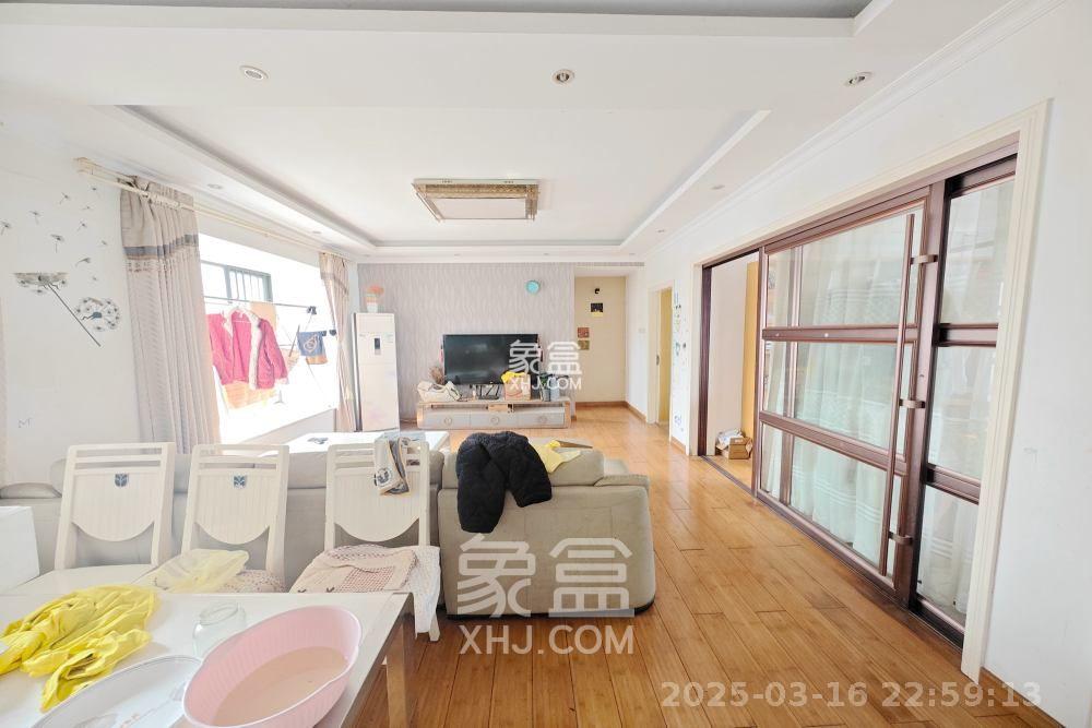 兰亭优壳（隽峰苑）  3室2厅2卫   2500.00元/月室内图