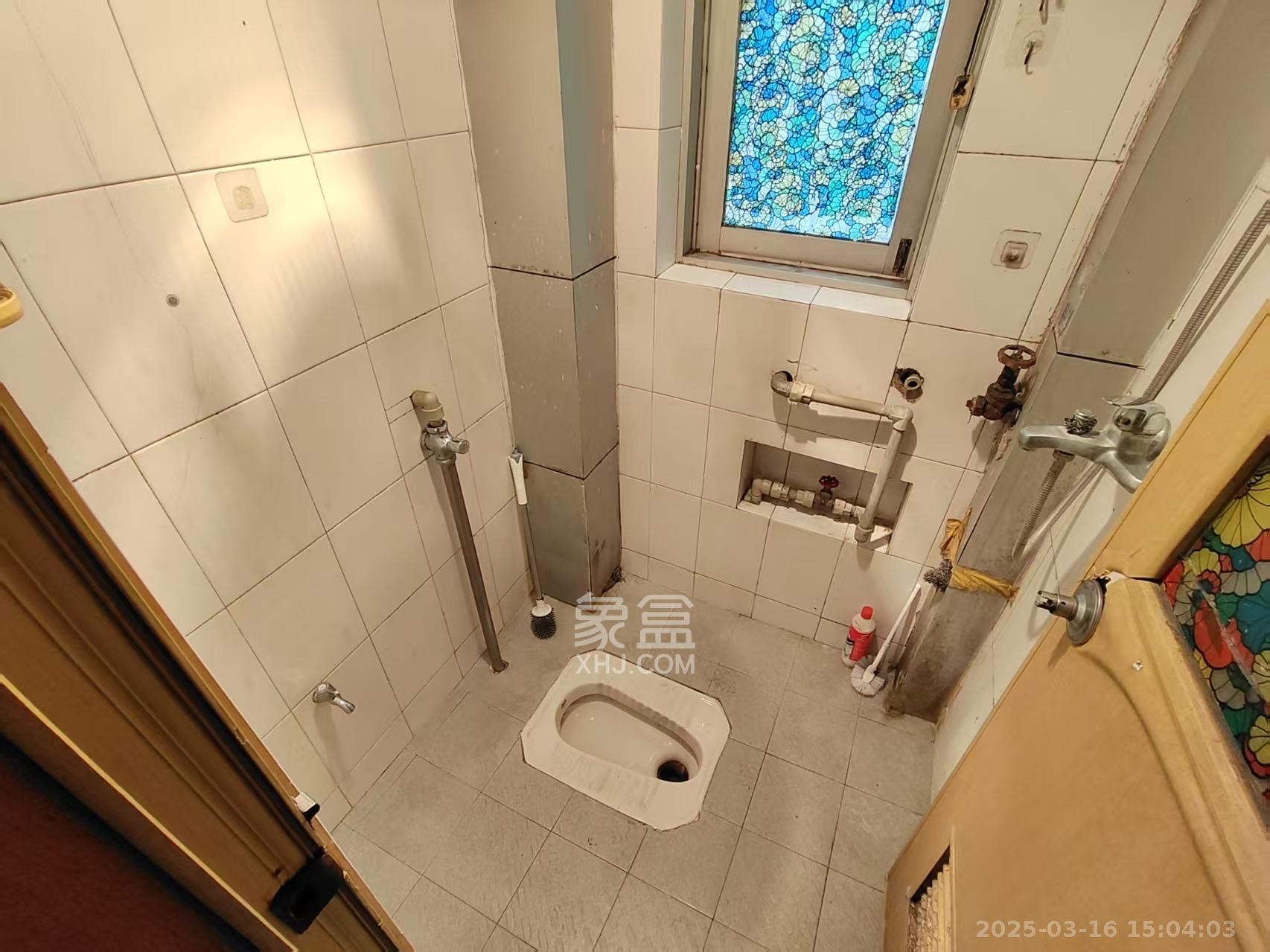 长沙理工大学侯家塘校区教职工宿舍  2室2厅1卫   1600.00元/月室内图