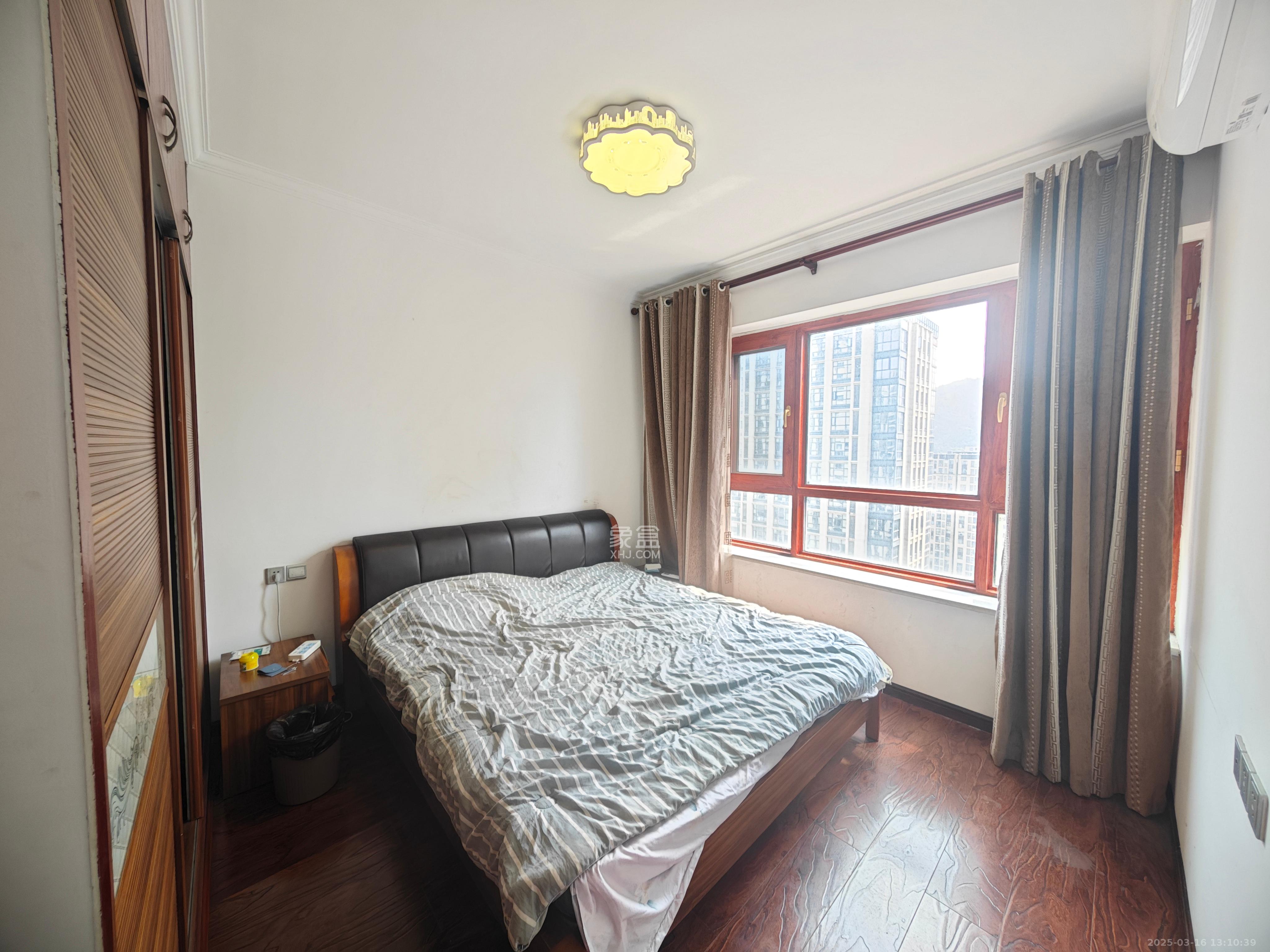 金茂梅溪湖  3室2厅2卫    2900.0元/月室内图