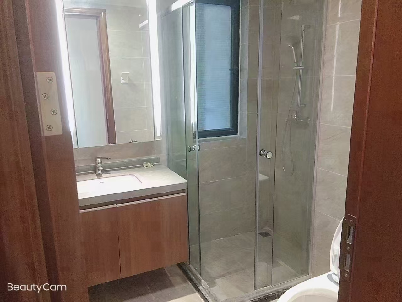 恒大华府 3室2厅1卫 2000.0元/月 恒大华府 3室2厅1卫 2000.0元/月室内图