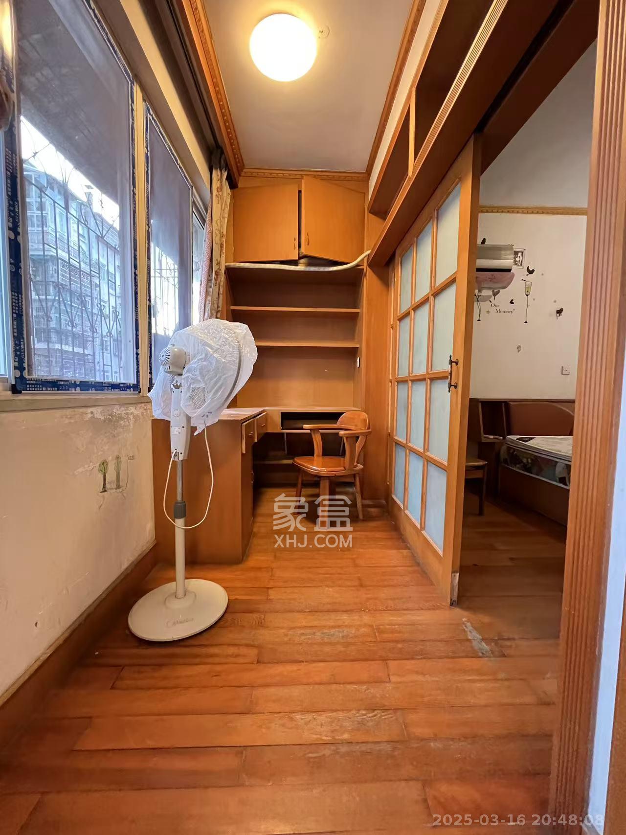 省水院宿舍 2室2厅1卫 1800.0元/月 省水院宿舍 2室2厅1卫 1800.0元/月室内图