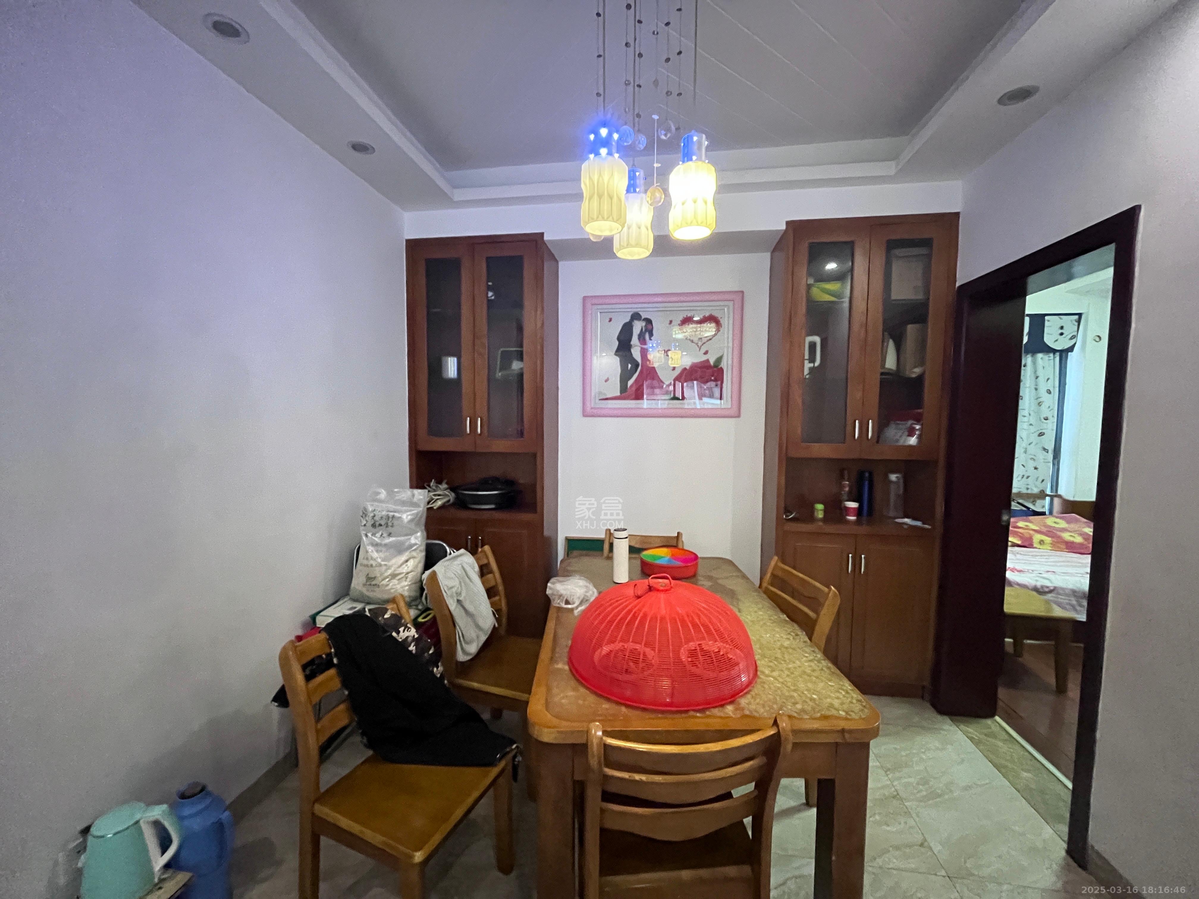 鑫远湘府逸园 3室2厅1卫 2200.0元/月 鑫远湘府逸园 3室2厅1卫 2200.0元/月室内图