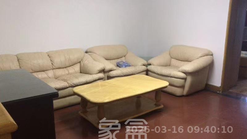 长沙文化广场生活小区  3室1厅1卫    1600.0元/月 长沙文化广场生活小区  3室1厅1卫    1600.0元/月室内图