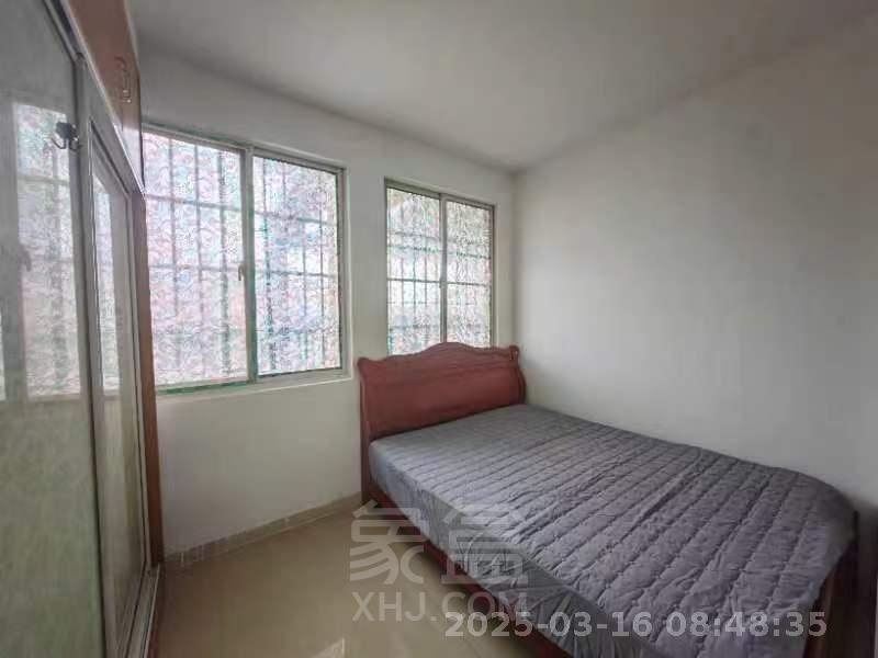 湘银二期世纪花园 4室2厅2卫 2800.0元/月 湘银二期世纪花园 4室2厅2卫 2800.0元/月室内图