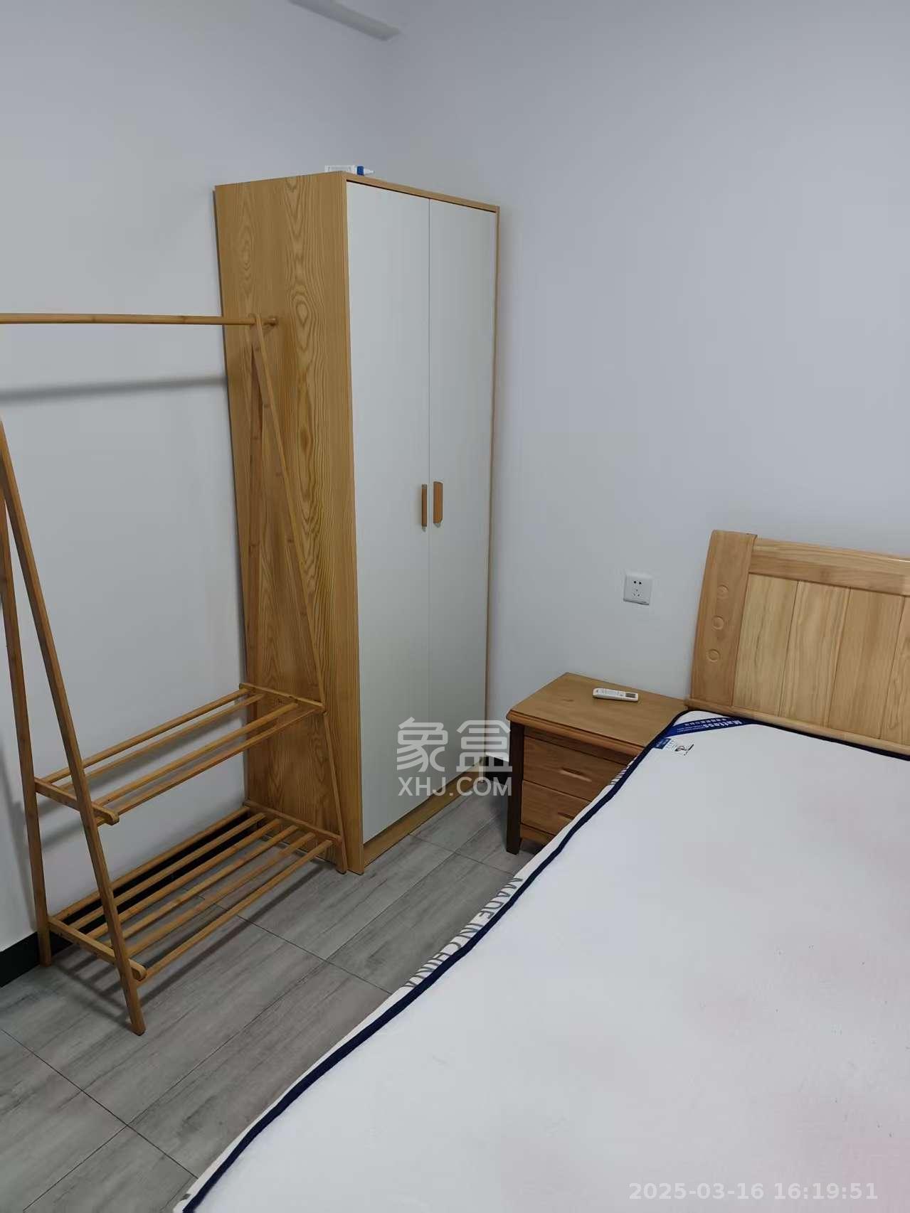 龙湖湘风原著（龙湖湘风星城）  4室2厅2卫   2100.00元/月室内图