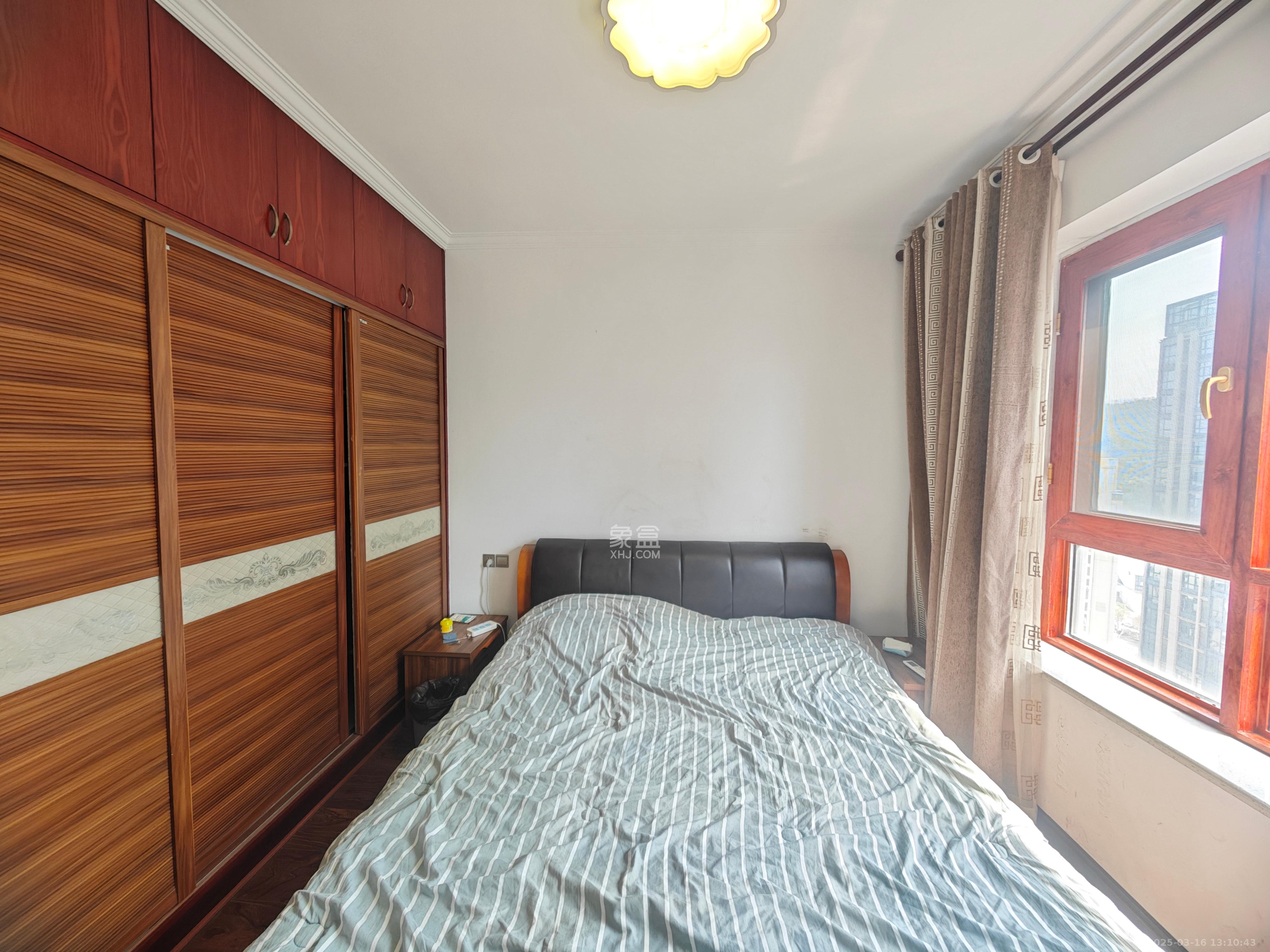 金茂梅溪湖  3室2厅2卫    2900.0元/月室内图