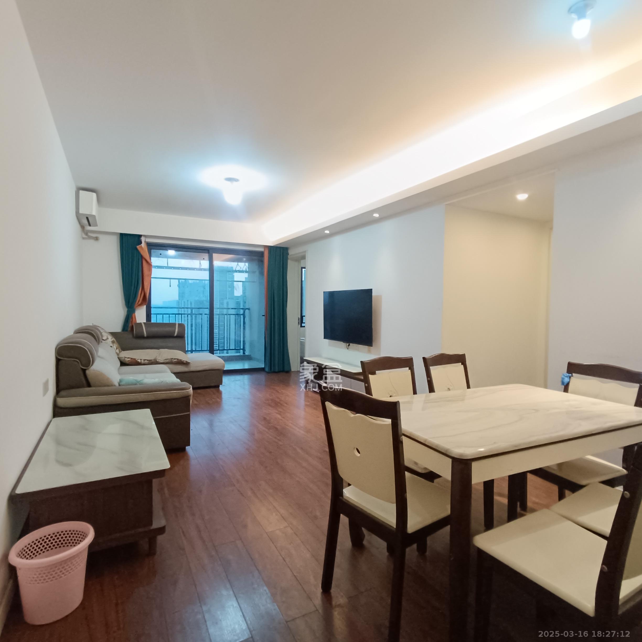 万科魅力之城观澜里 3室2厅2卫 2500.0元/月 万科魅力之城观澜里 3室2厅2卫 2500.0元/月室内图