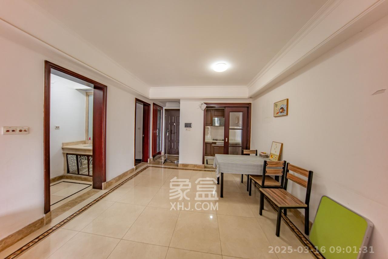 中海国际一期 3室2厅1卫 1900.0元/月 中海国际一期 3室2厅1卫 1900.0元/月室内图