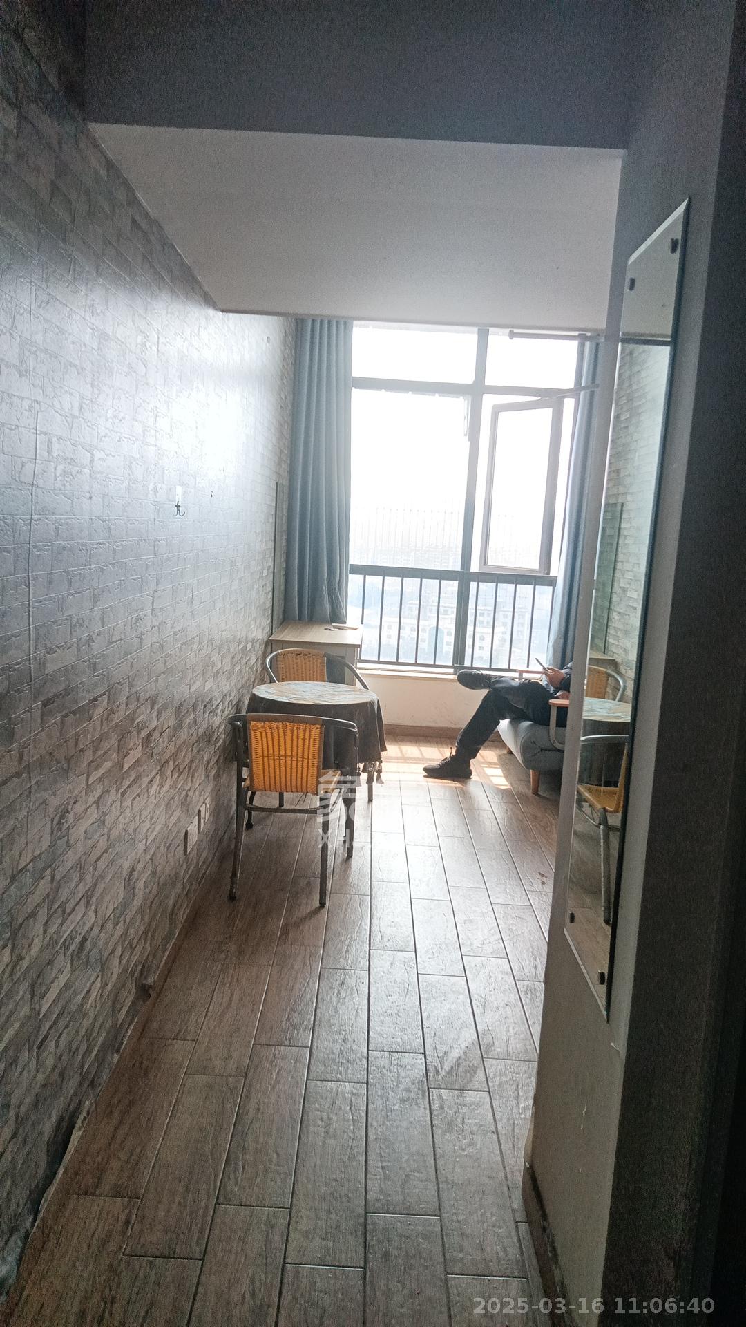 叠彩兰亭 1室1厅1卫 1000.0元/月 叠彩兰亭 1室1厅1卫 1000.0元/月室内图