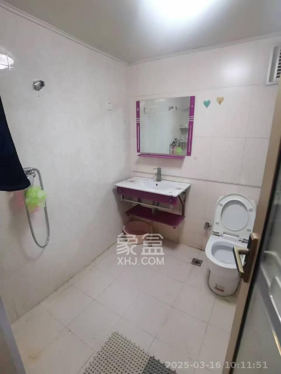 东园小区 2室2厅1卫 880.0元/月 东园小区 2室2厅1卫 880.0元/月室内图