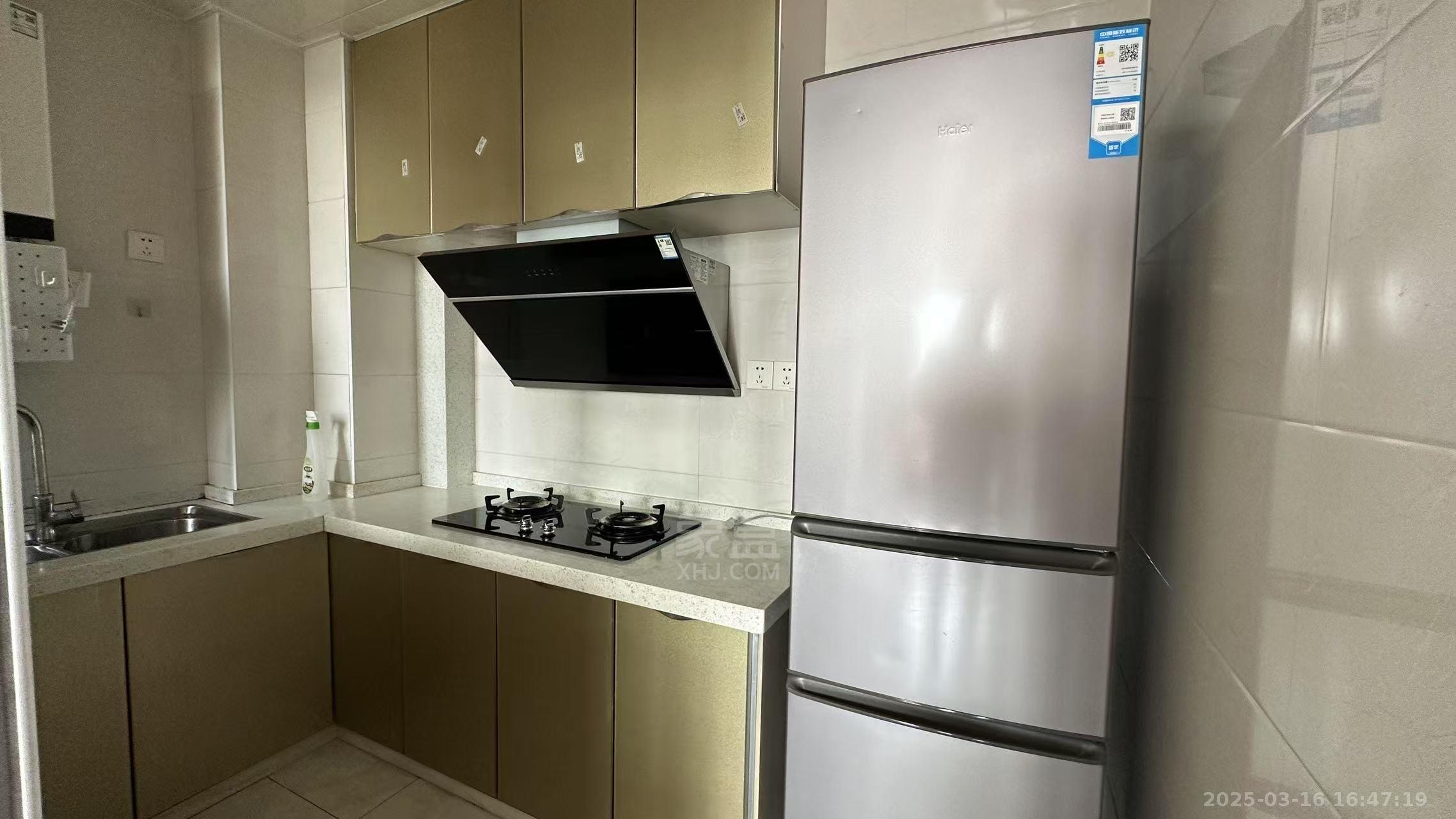 文艺复兴(未来城)  1室0厅0卫    1800.0元/月 文艺复兴(未来城)  1室0厅0卫    1800.0元/月室内图