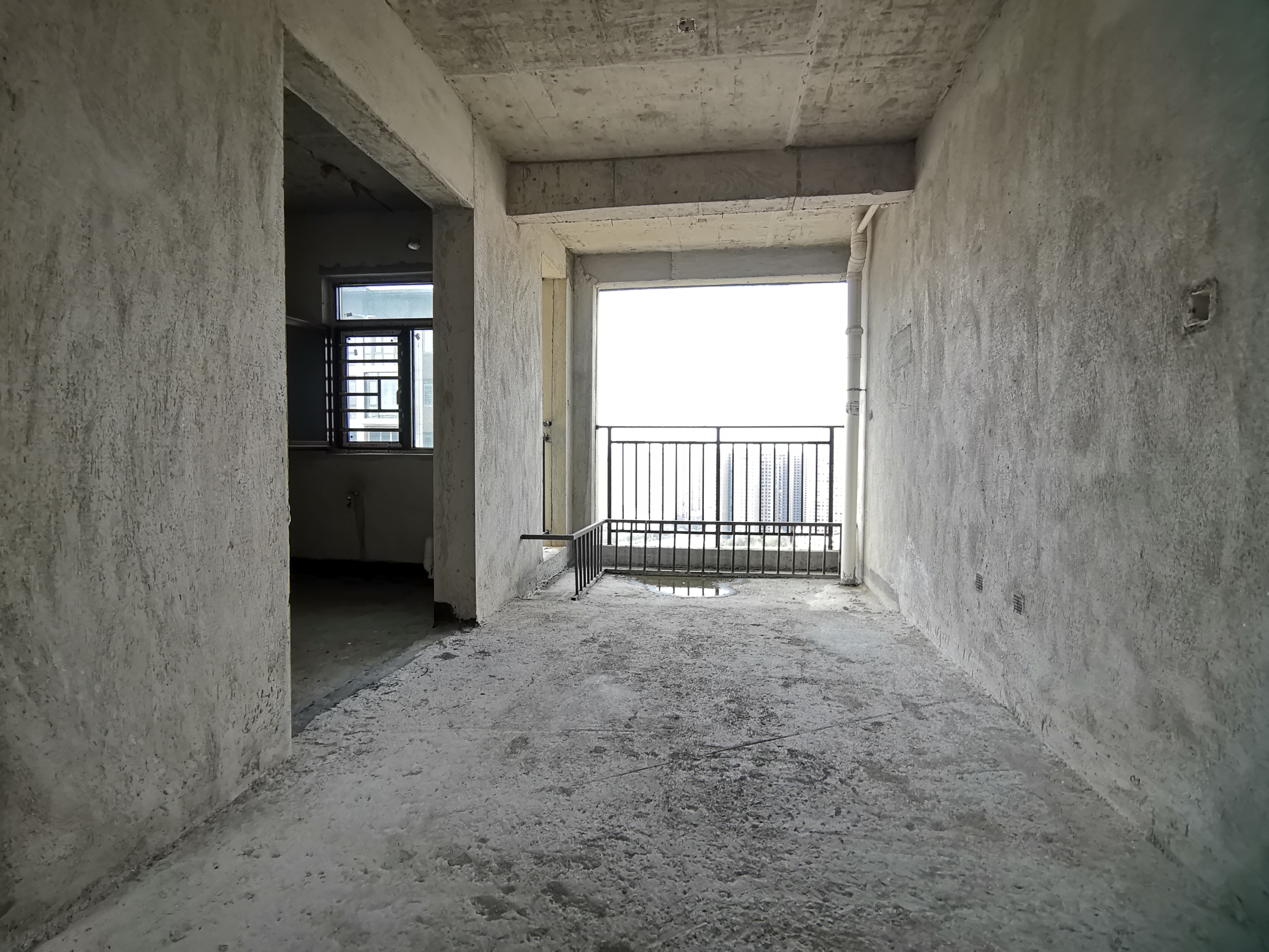 云泰天麓 1室0厅0卫 68.8万 云泰天麓 1室0厅0卫 68.8万客厅