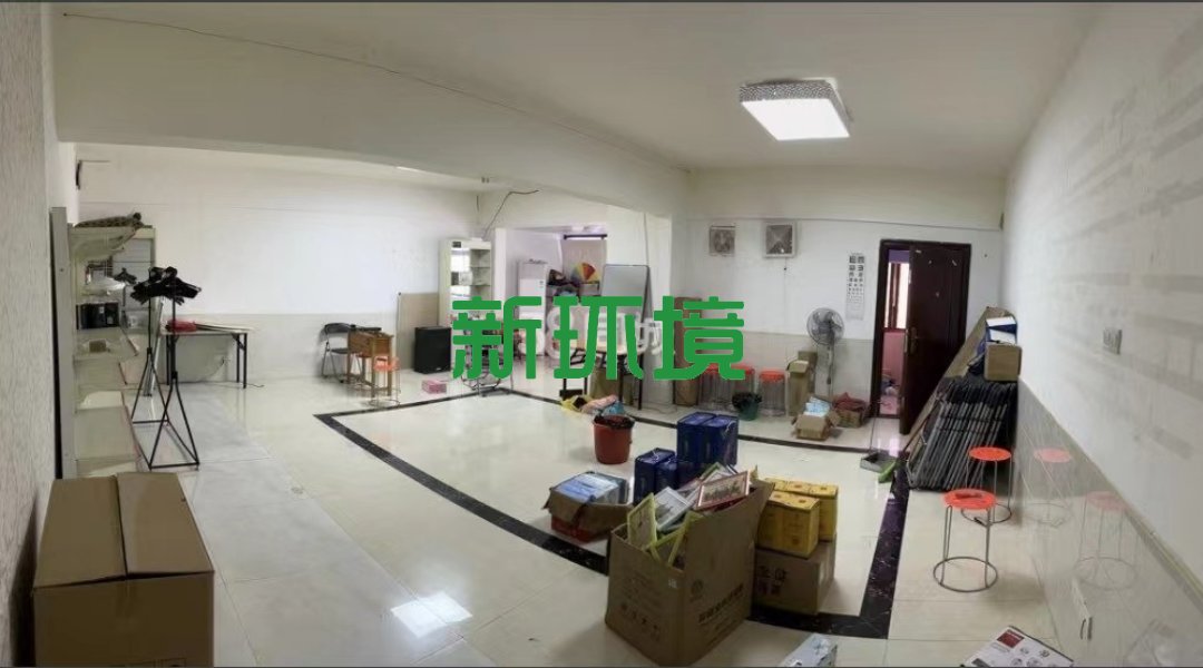 黄金大厦  2室0厅0卫   36.80万客厅