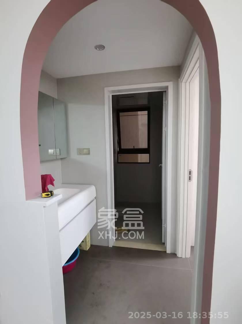 汉唐世家一期  3室2厅2卫    3000.0元/月 汉唐世家一期  3室2厅2卫    3000.0元/月室内图