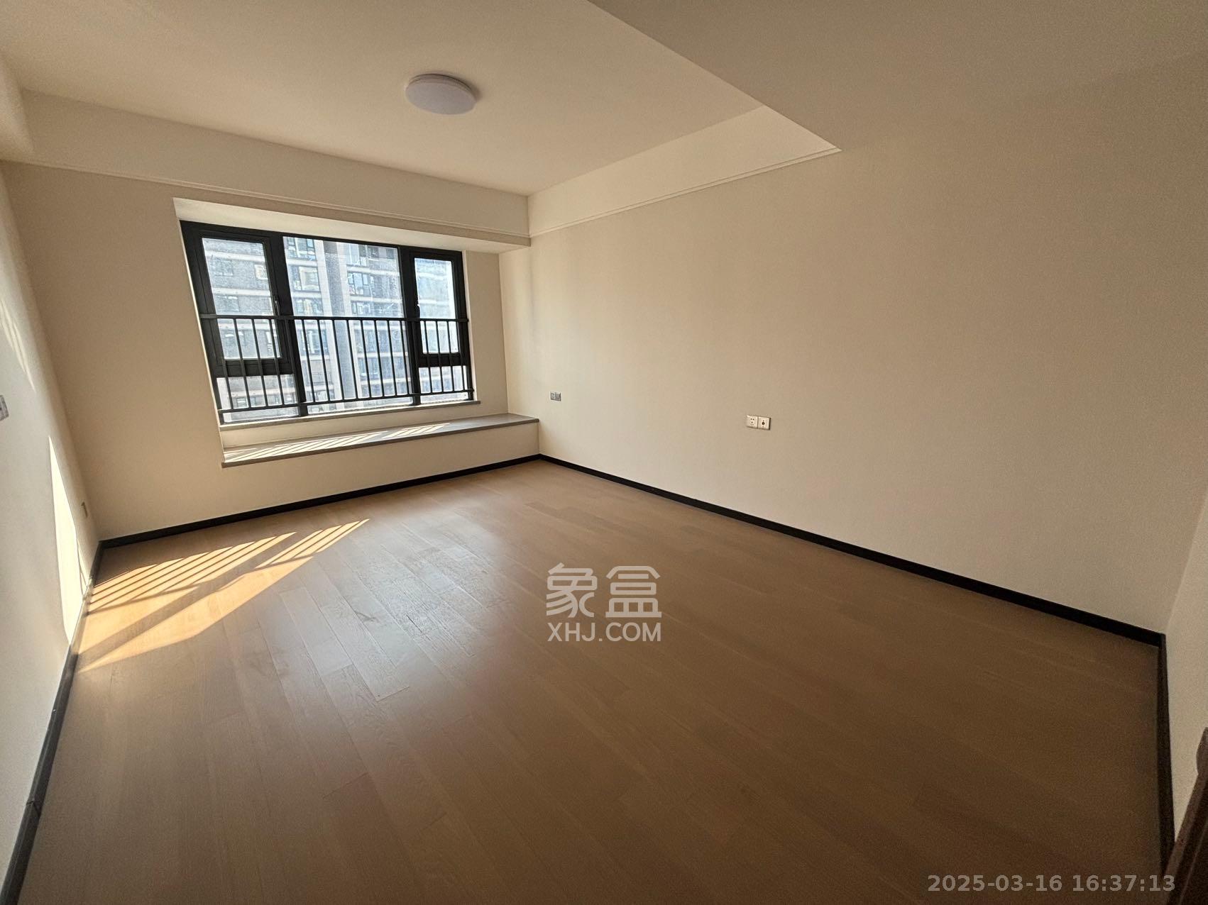 中海阅溪府  5室2厅2卫   5500.00元/月室内图
