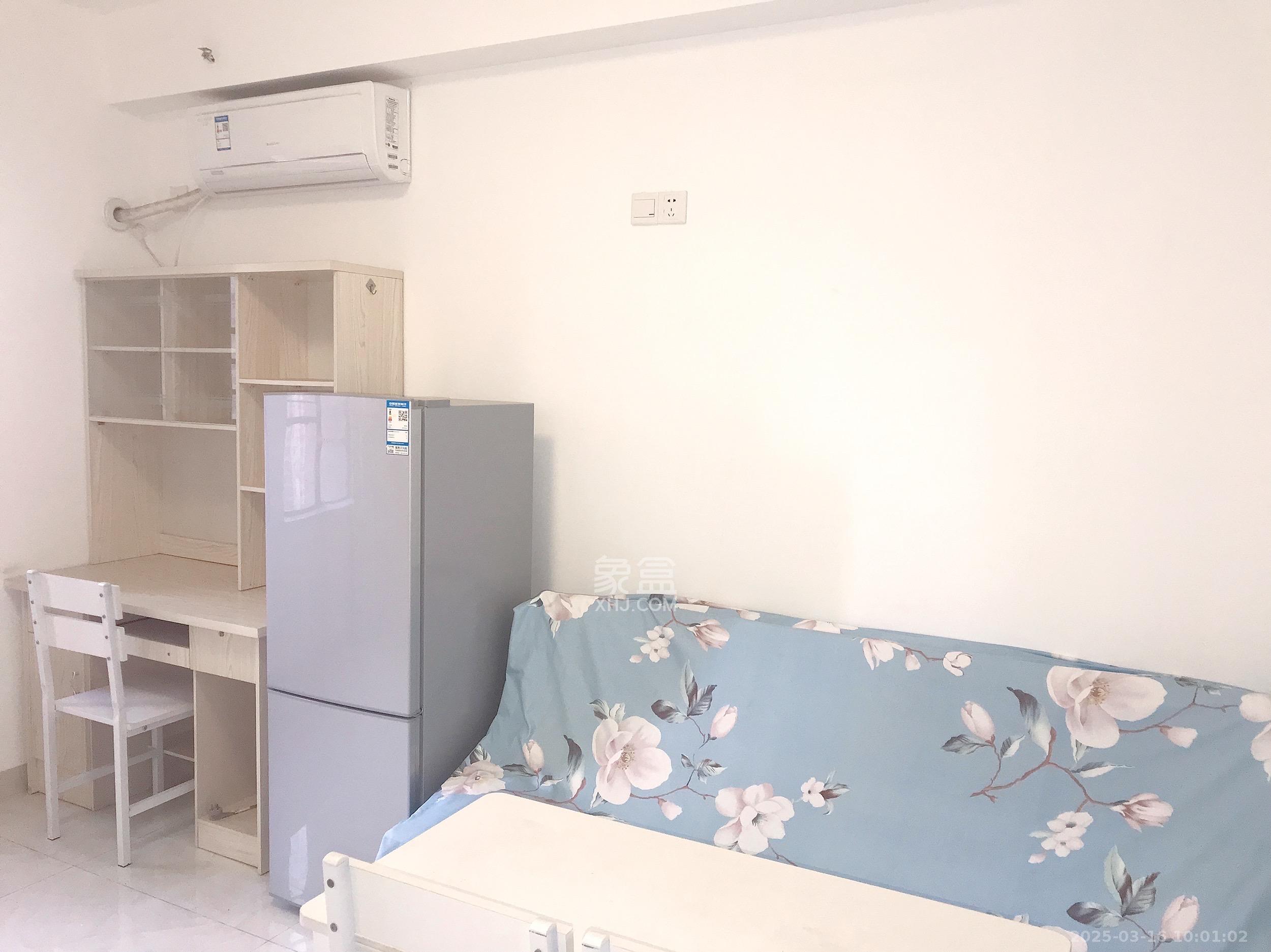 钰龙天下二期(钰龙佳园) 1室1厅1卫 1200.0元/月 钰龙天下二期(钰龙佳园) 1室1厅1卫 1200.0元/月室内图