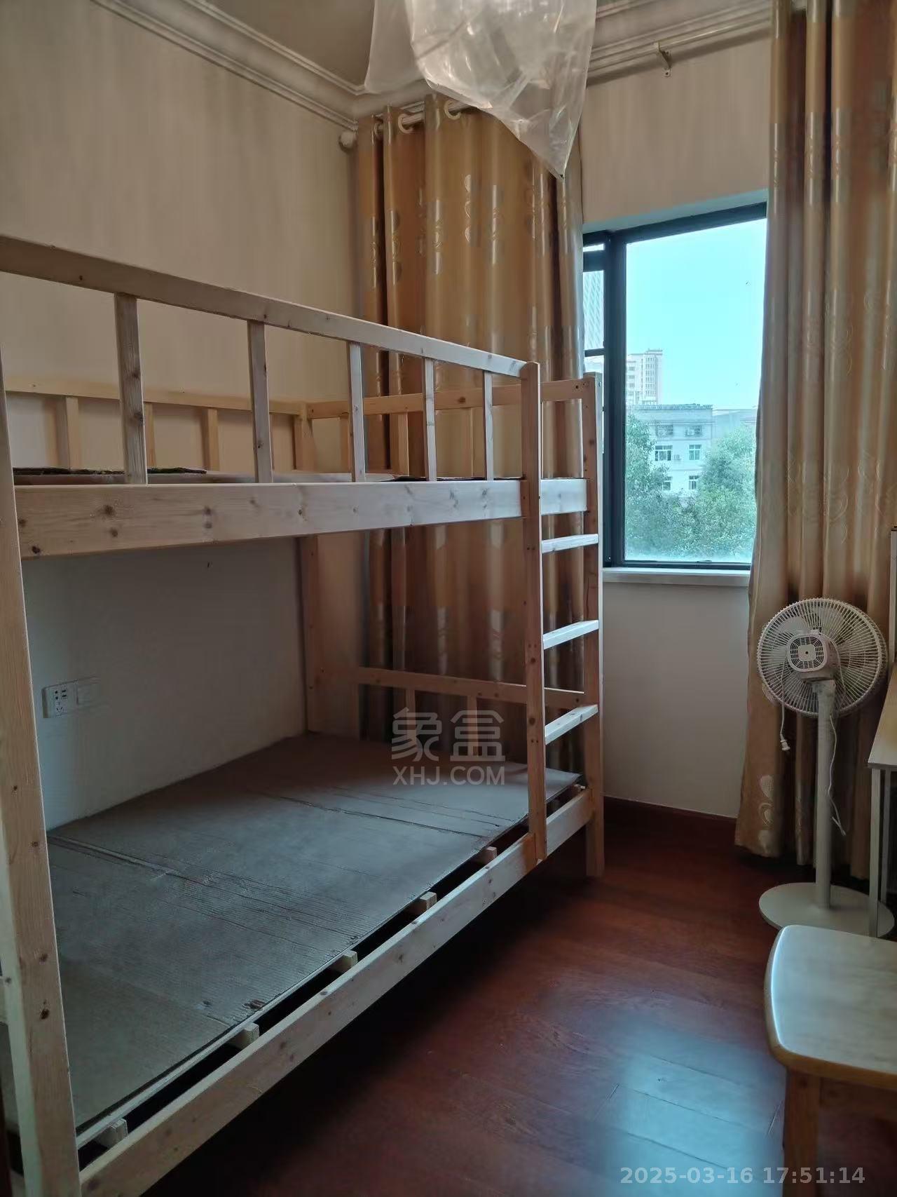 恒大华府 3室2厅1卫 2100.0元/月 恒大华府 3室2厅1卫 2100.0元/月室内图