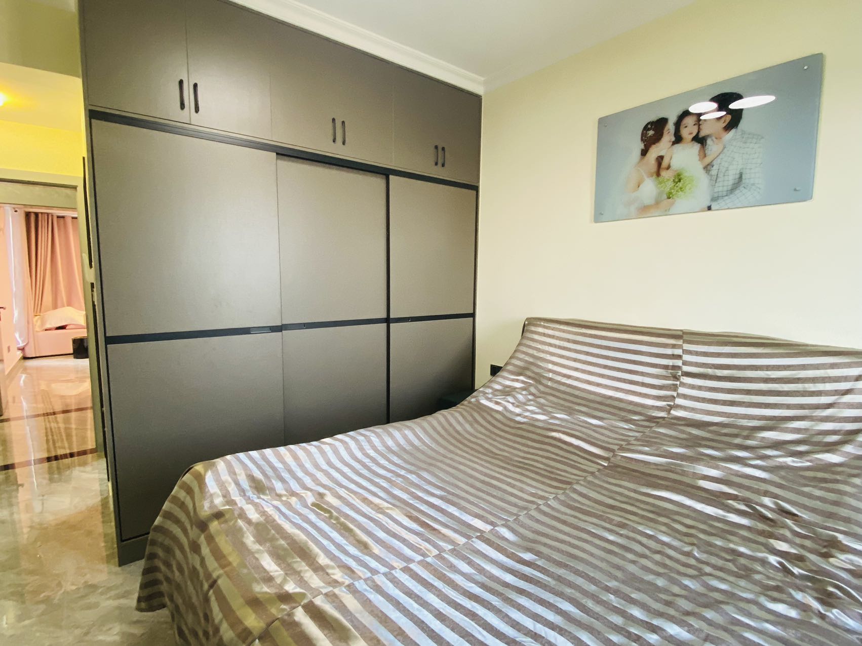 梓湖明珠 3室2厅2卫 3500.0元/月 梓湖明珠 3室2厅2卫 3500.0元/月室内图