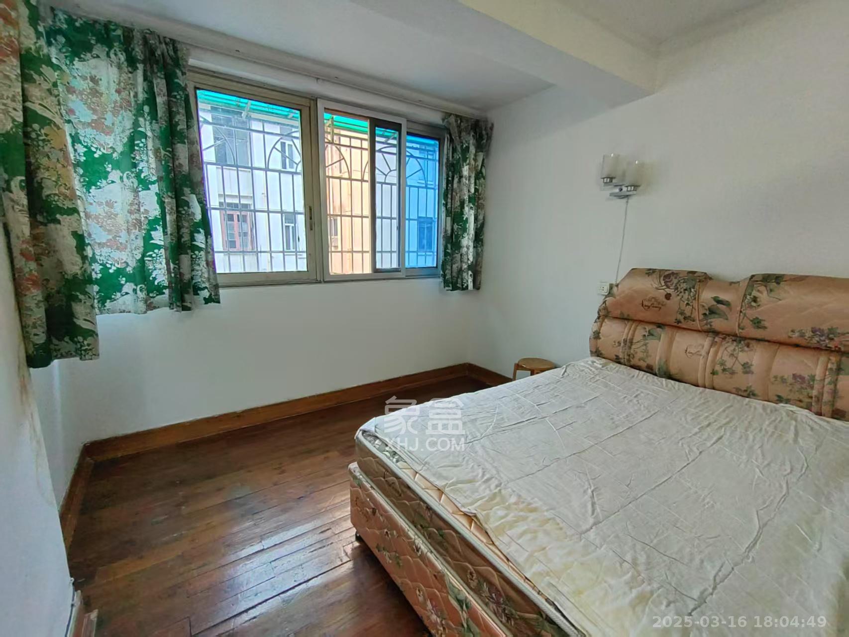 乔庄社区 1室1厅1卫 1500.0元/月 乔庄社区 1室1厅1卫 1500.0元/月室内图