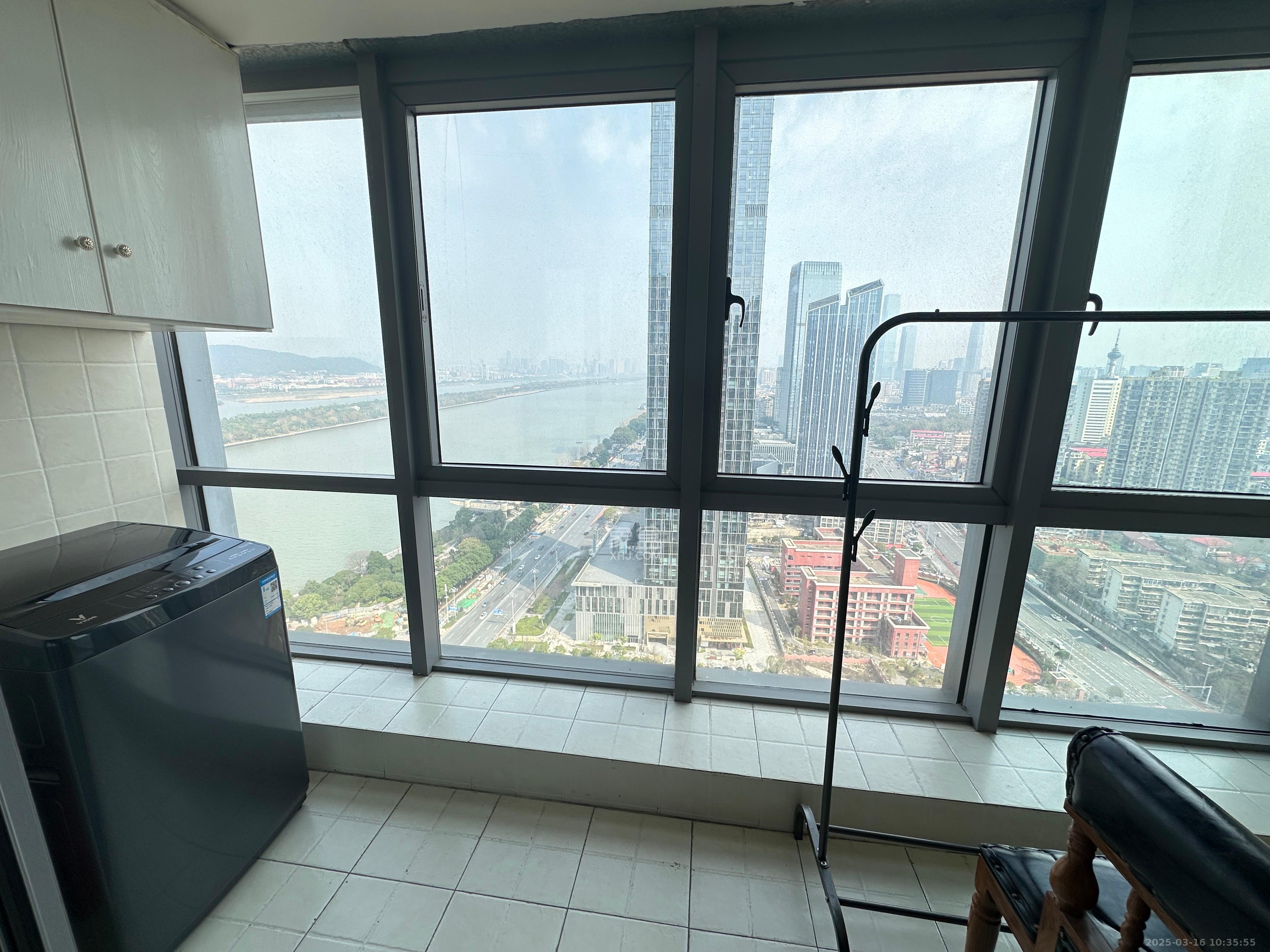 保利国际广场 1室1厅1卫 2600.0元/月 保利国际广场 1室1厅1卫 2600.0元/月室内图