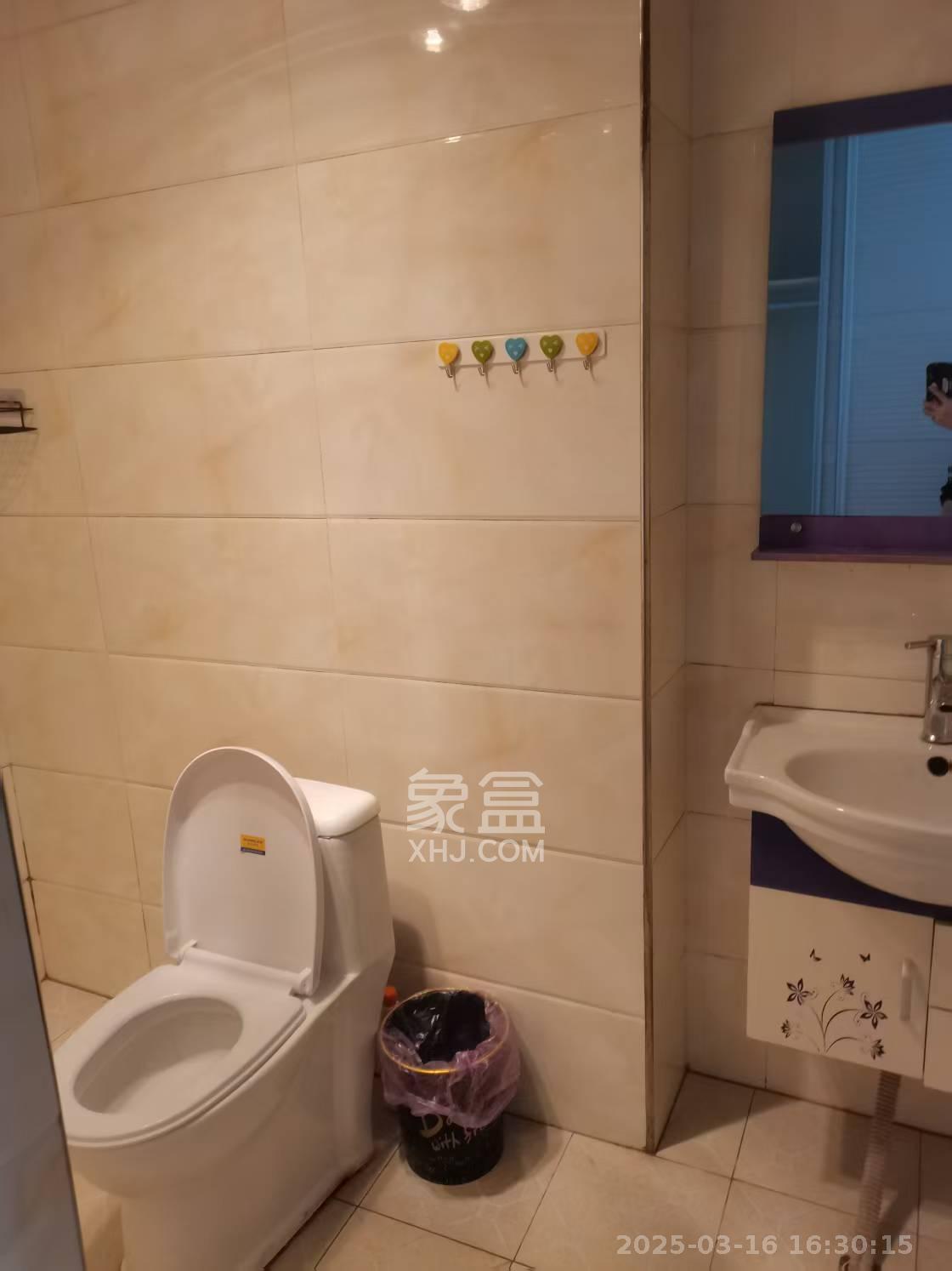 怡海星城 1室1厅1卫 1100.0元/月 怡海星城 1室1厅1卫 1100.0元/月室内图