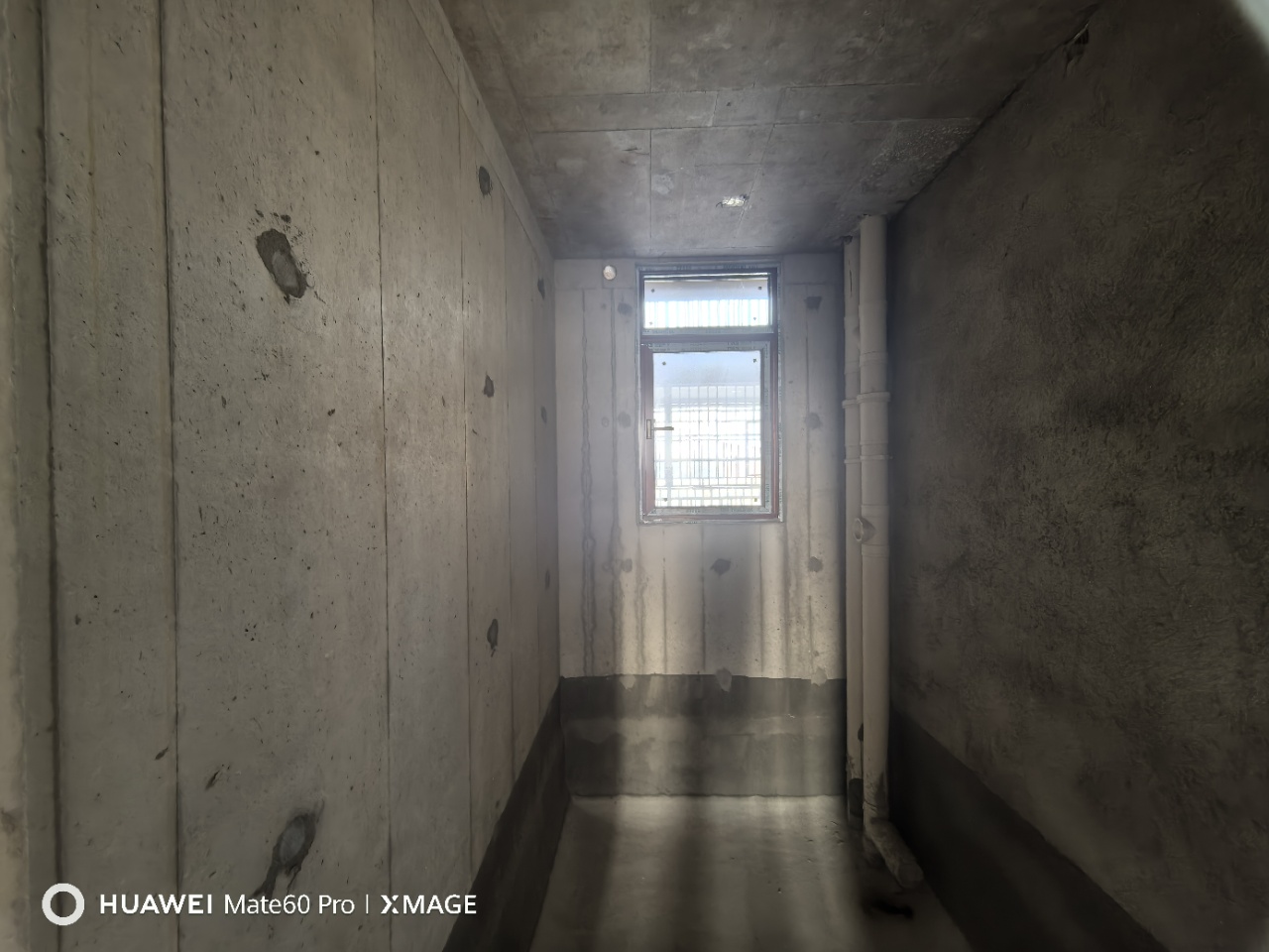 吉大汉珠山府 3室2厅2卫 66.0万 吉大汉珠山府 3室2厅2卫 66.0万室内图