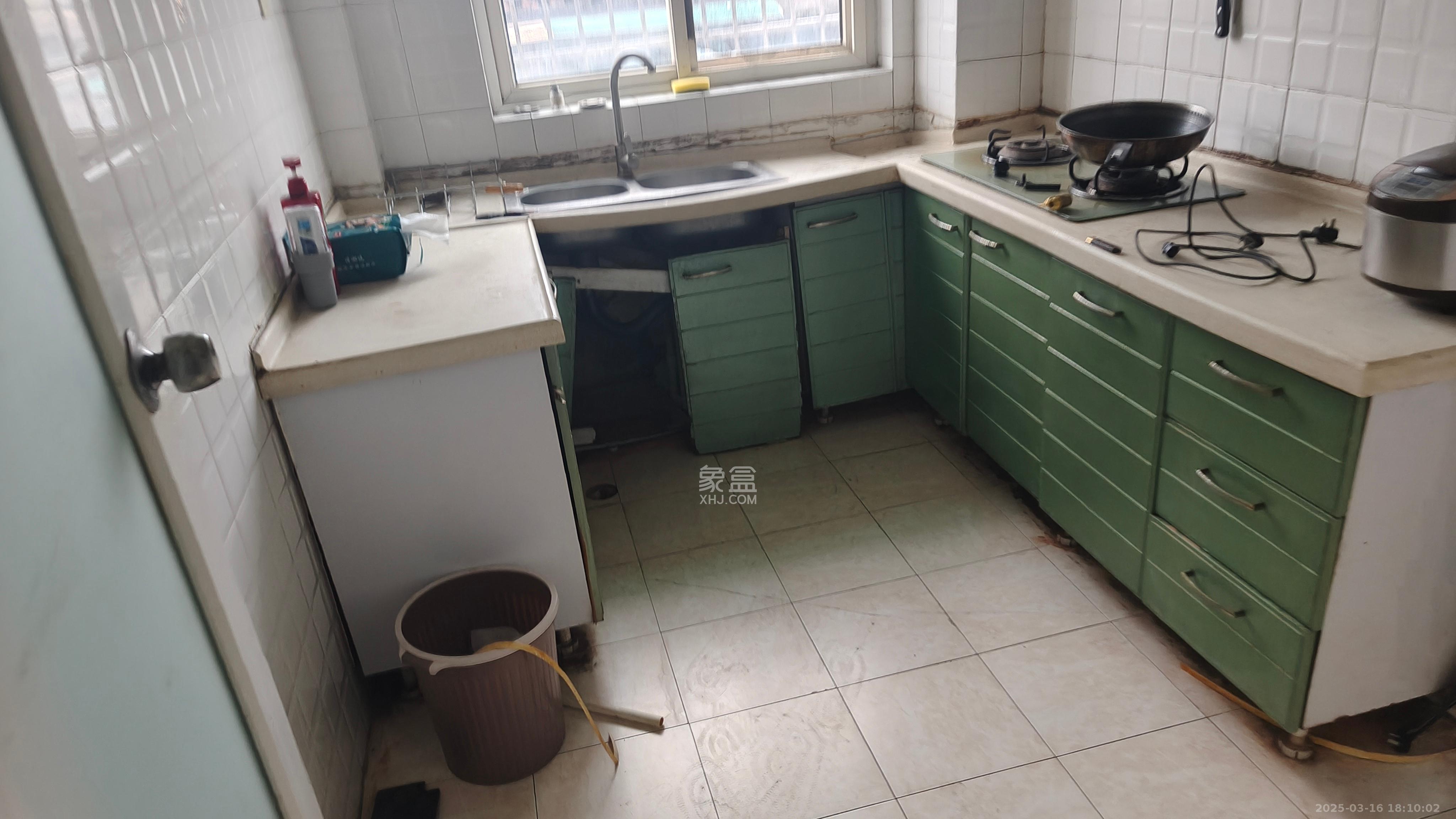 丹桂雅苑  3室2厅2卫    2200.0元/月 丹桂雅苑  3室2厅2卫    2200.0元/月室内图