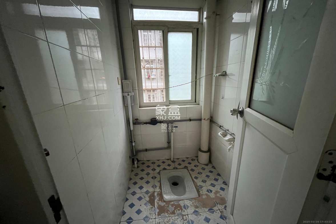 松雅安置小区 3室2厅1卫 1200.0元/月 松雅安置小区 3室2厅1卫 1200.0元/月室内图