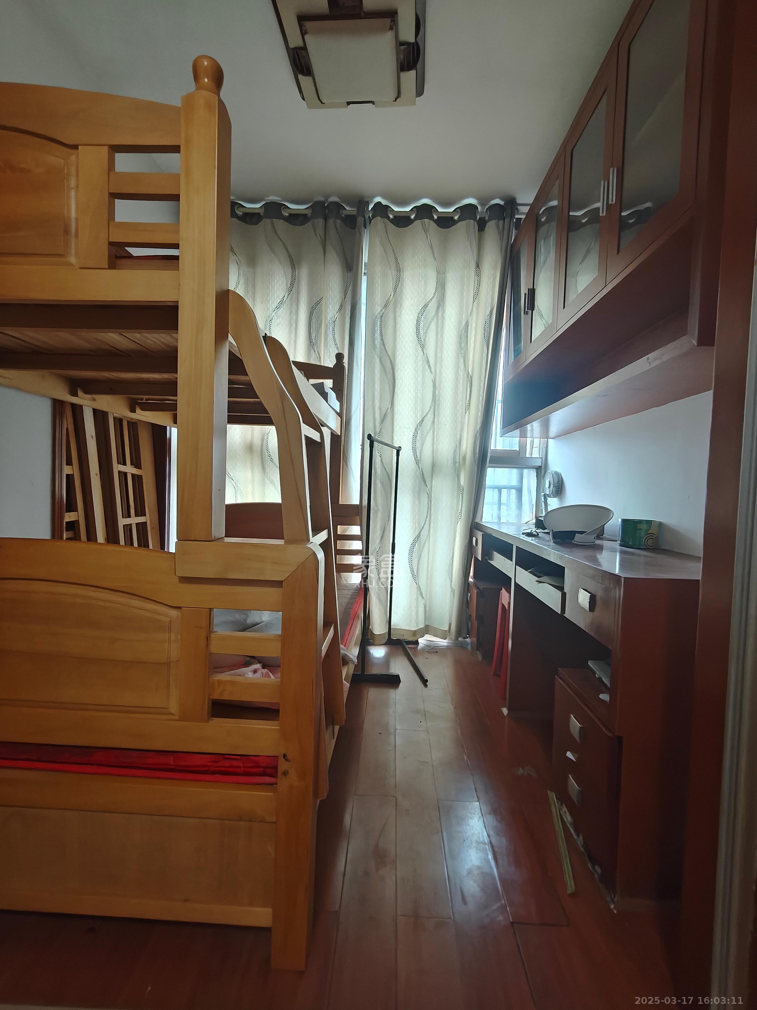 锑都家园  3室2厅2卫    1800.0元/月 锑都家园  3室2厅2卫    1800.0元/月室内图