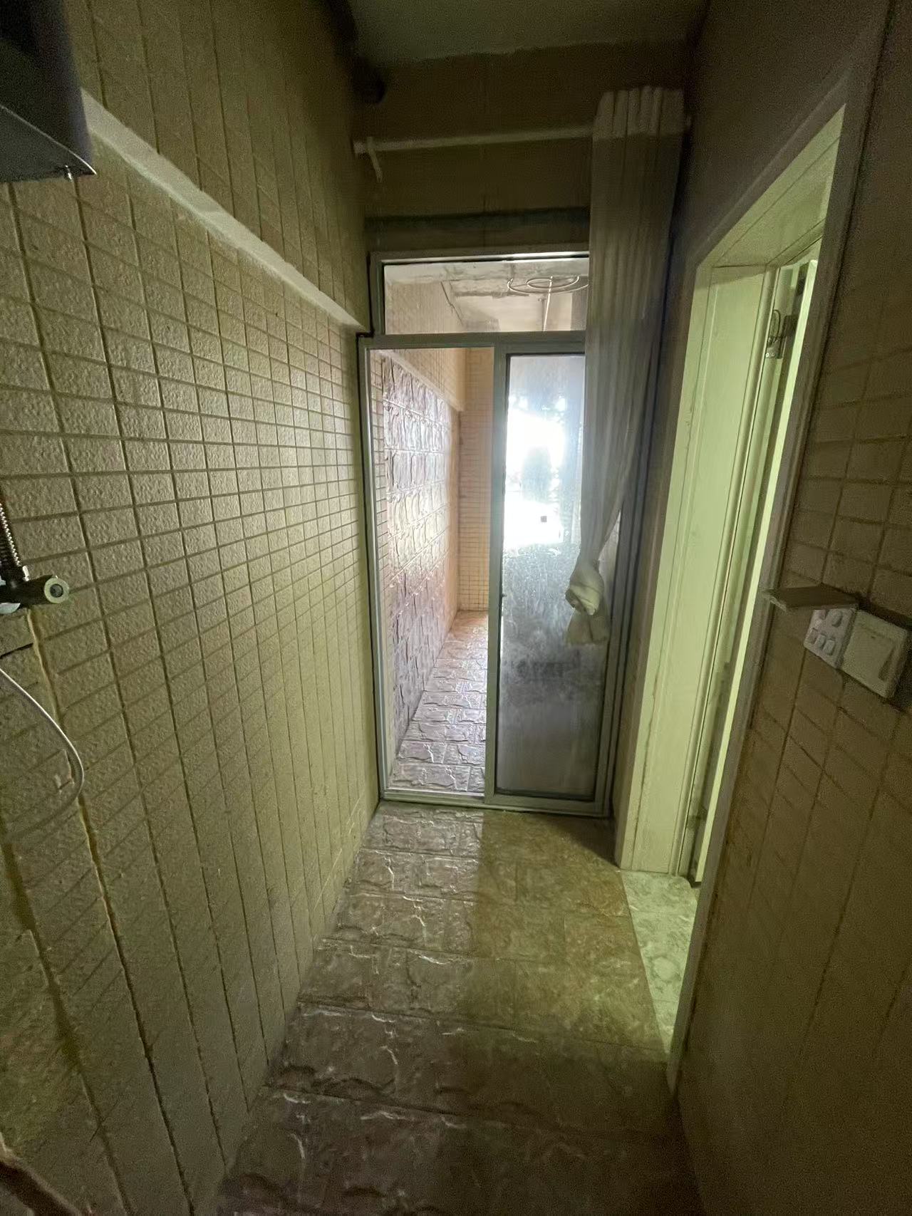 中建国际大厦  2室1厅1卫   1500.00元/月室内图