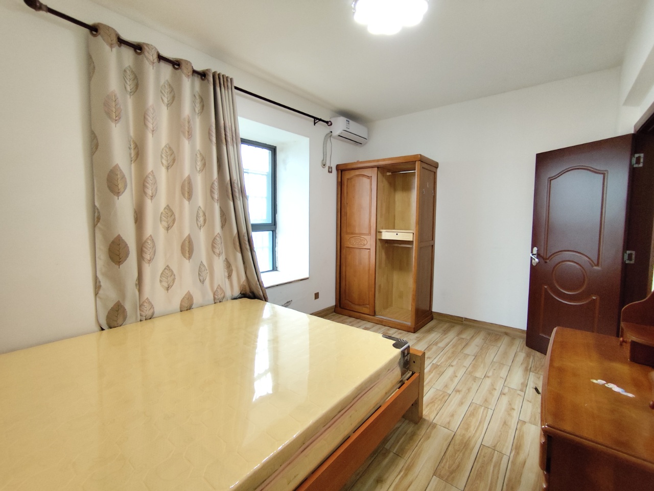 万花坊金城雅舍 3室2厅1卫 2000.0元/月 万花坊金城雅舍 3室2厅1卫 2000.0元/月室内图