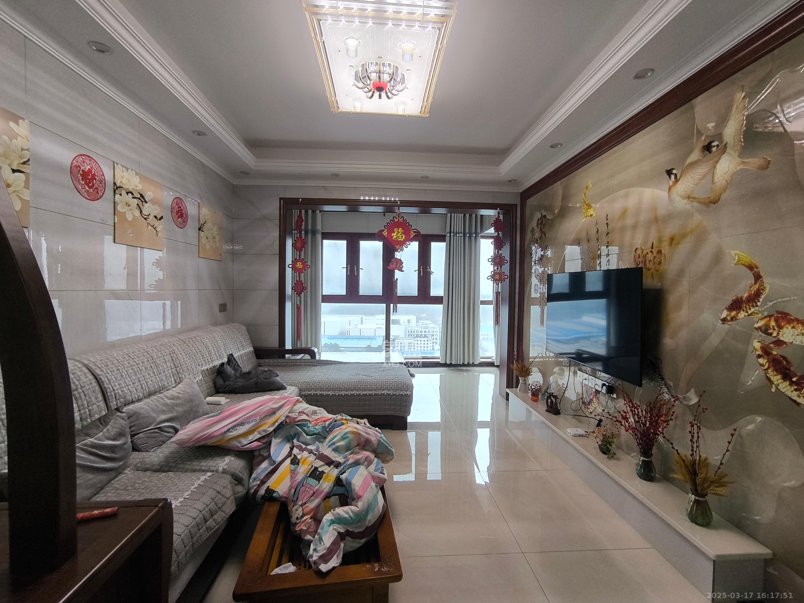 中南国际眼镜城(中伟商业中心) 3室2厅1卫 2400.0元/月 中南国际眼镜城(中伟商业中心) 3室2厅1卫 2400.0元/月室内图