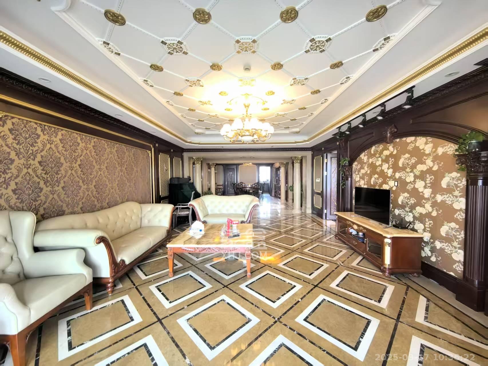 万达公馆  3室2厅4卫   9000.00元/月室内图