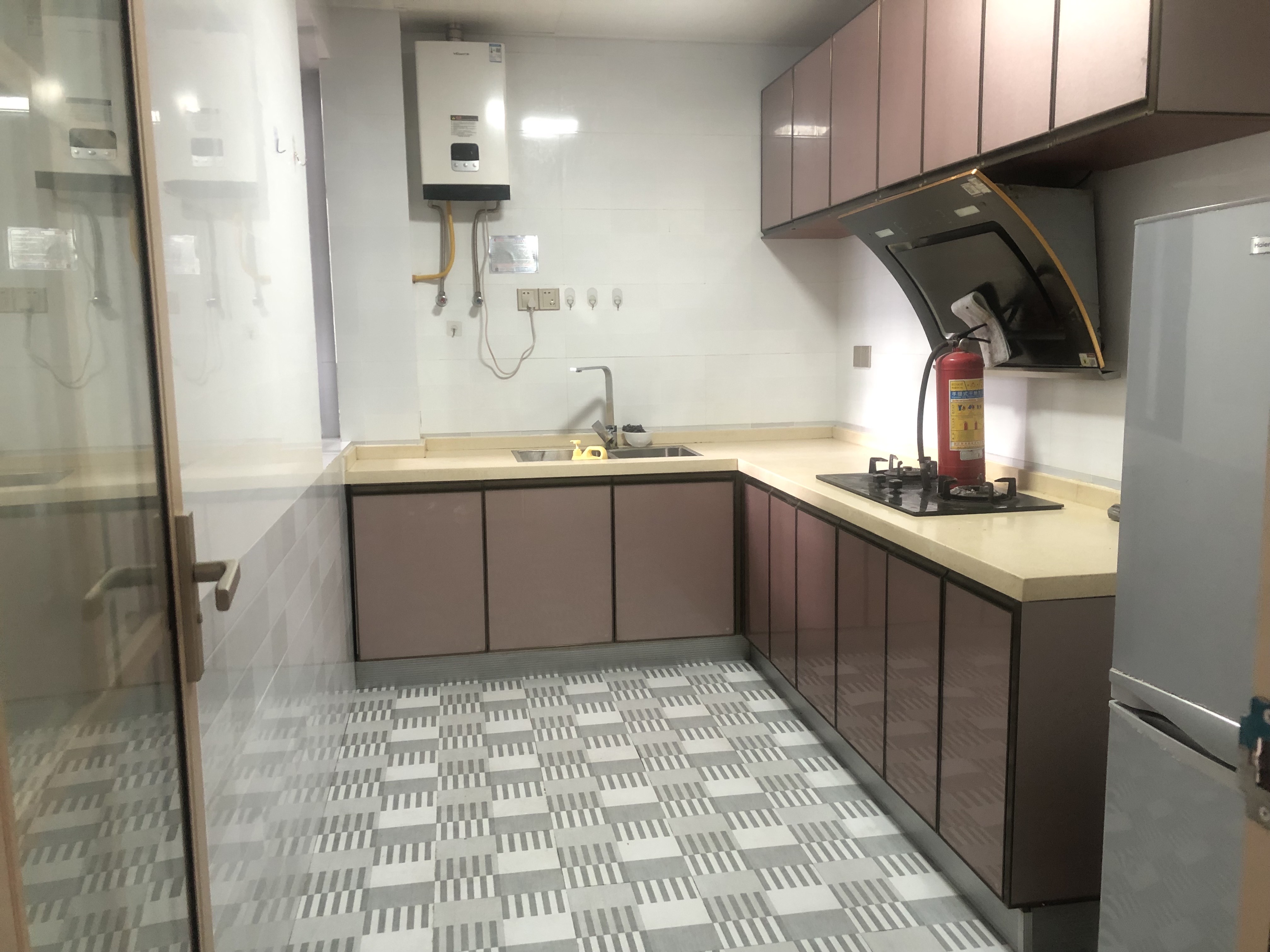 南门口安置小区一期 3室2厅2卫 2500.0元/月 南门口安置小区一期 3室2厅2卫 2500.0元/月室内图