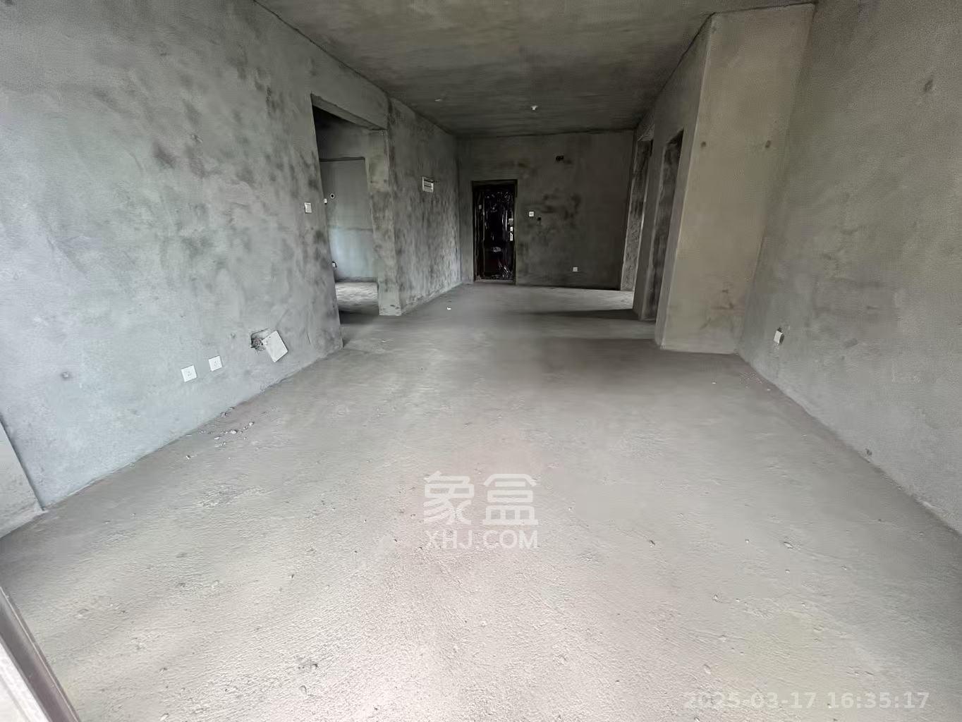 天元美居乐  3室2厅2卫   75.00万室内图1