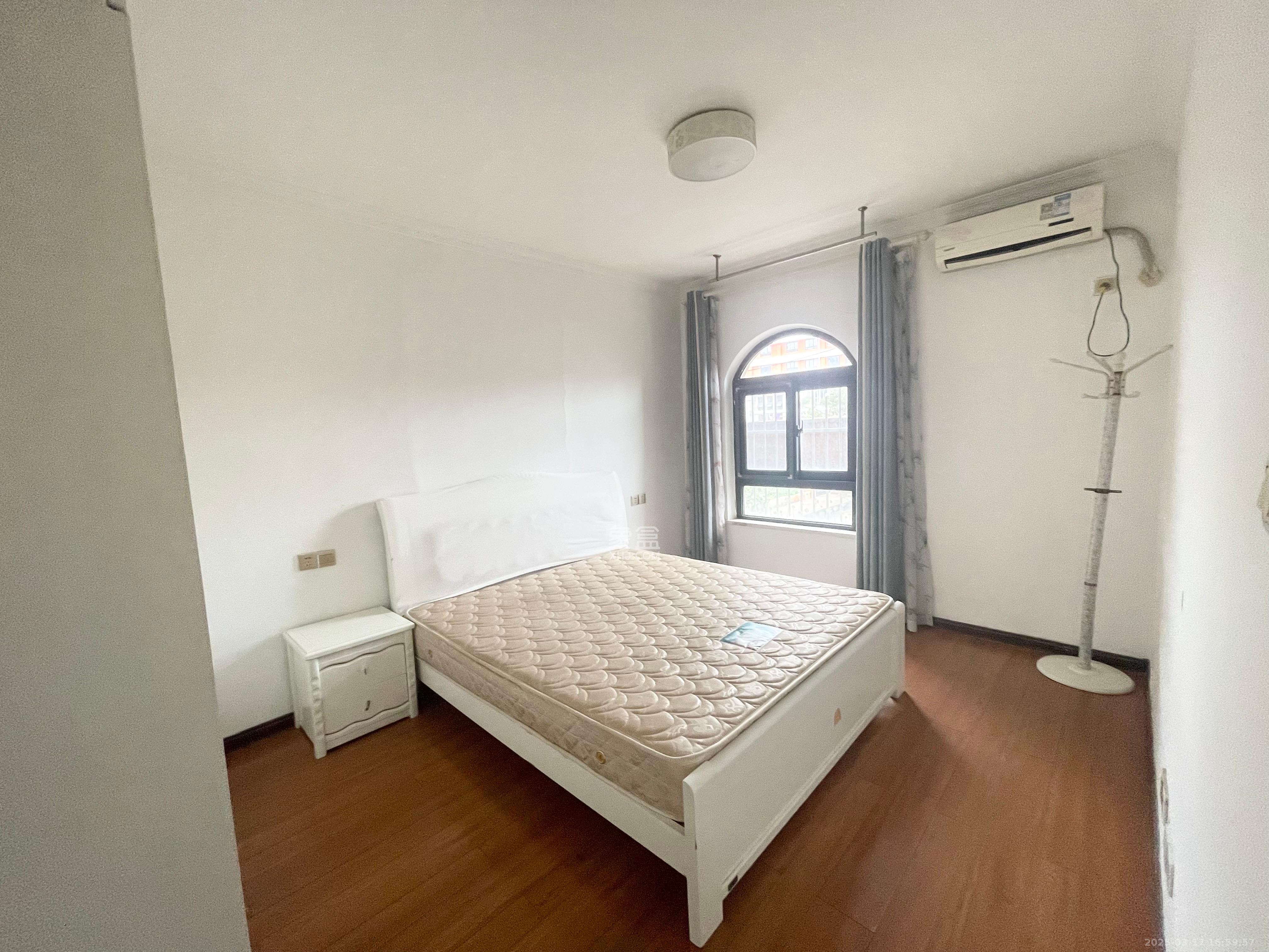 中信凯旋蓝岸(中信新城三期)  1室1厅1卫    1800.0元/月 中信凯旋蓝岸(中信新城三期)  1室1厅1卫    1800.0元/月户型图