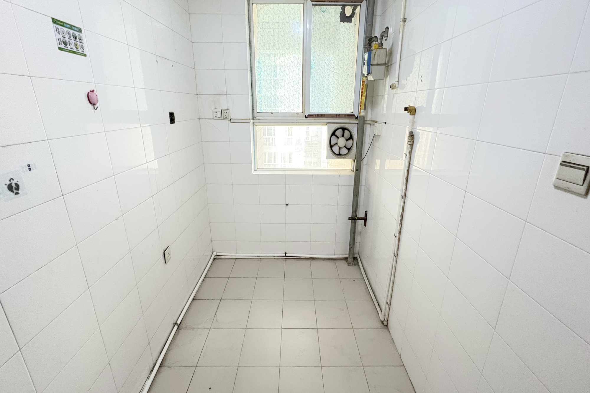 新楚天扶华庭  4室2厅2卫    128.0万 新楚天扶华庭  4室2厅2卫    128.0万厨房