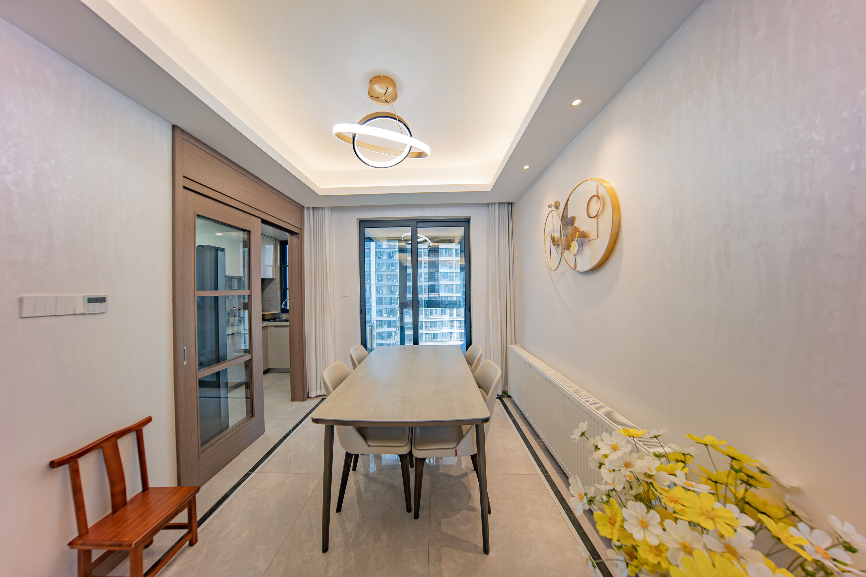 映客龙湖璟翠公馆(映客龙湖璟翠中心)  4室2厅2卫    195.0万 映客龙湖璟翠公馆(映客龙湖璟翠中心)  4室2厅2卫    195.0万客厅