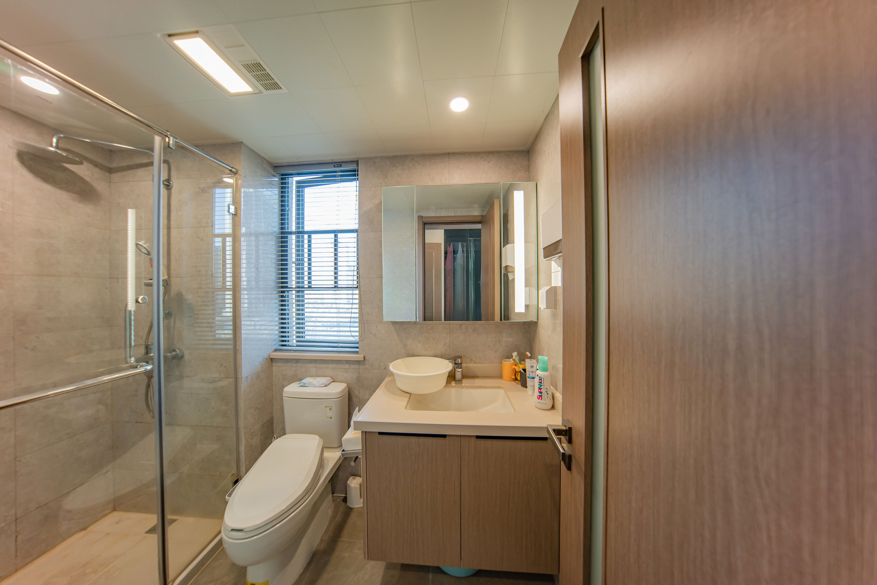 映客龙湖璟翠公馆(映客龙湖璟翠中心)  4室2厅2卫    195.0万 映客龙湖璟翠公馆(映客龙湖璟翠中心)  4室2厅2卫    195.0万卫生间