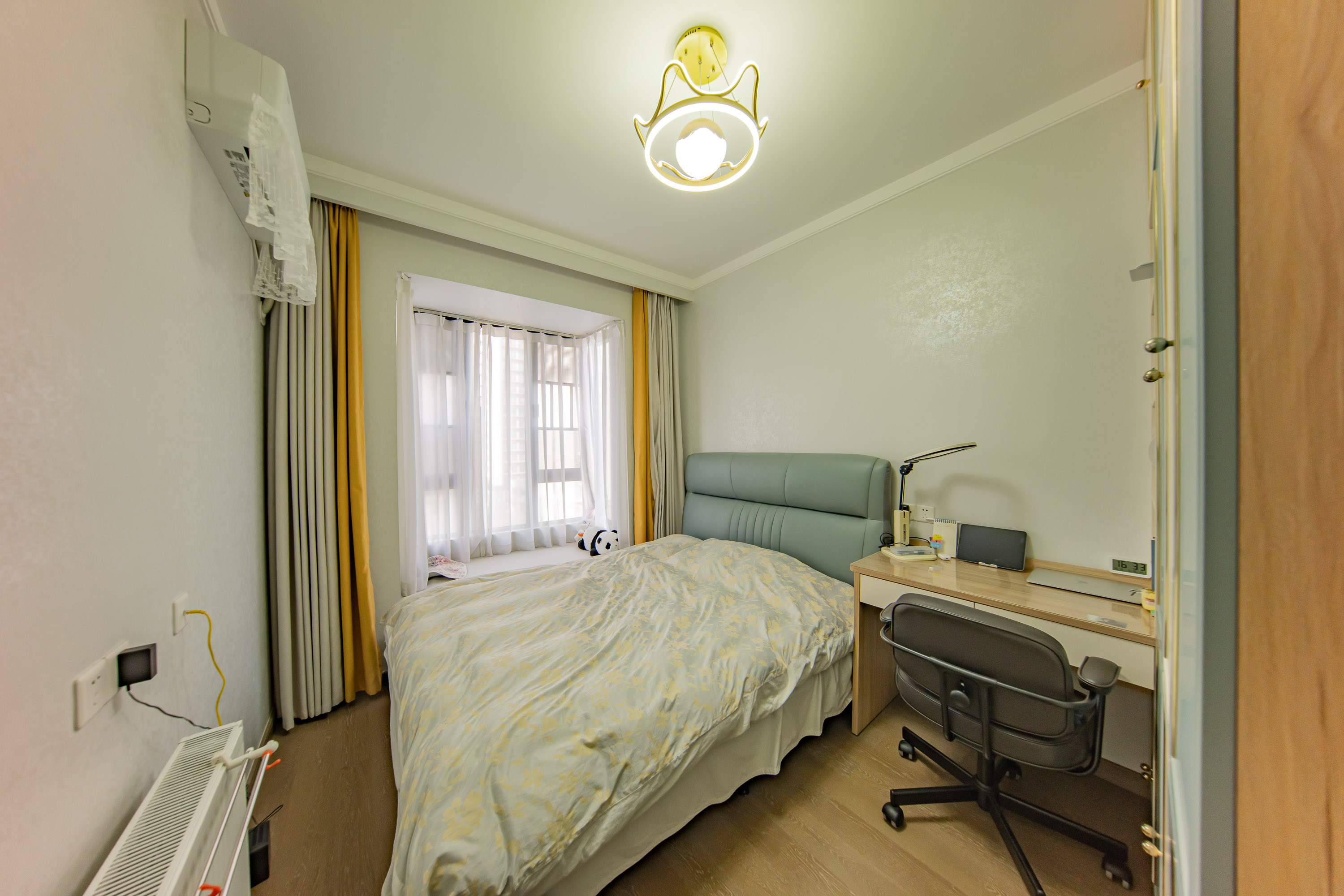 映客龙湖璟翠公馆(映客龙湖璟翠中心)  4室2厅2卫    195.0万 映客龙湖璟翠公馆(映客龙湖璟翠中心)  4室2厅2卫    195.0万卧室