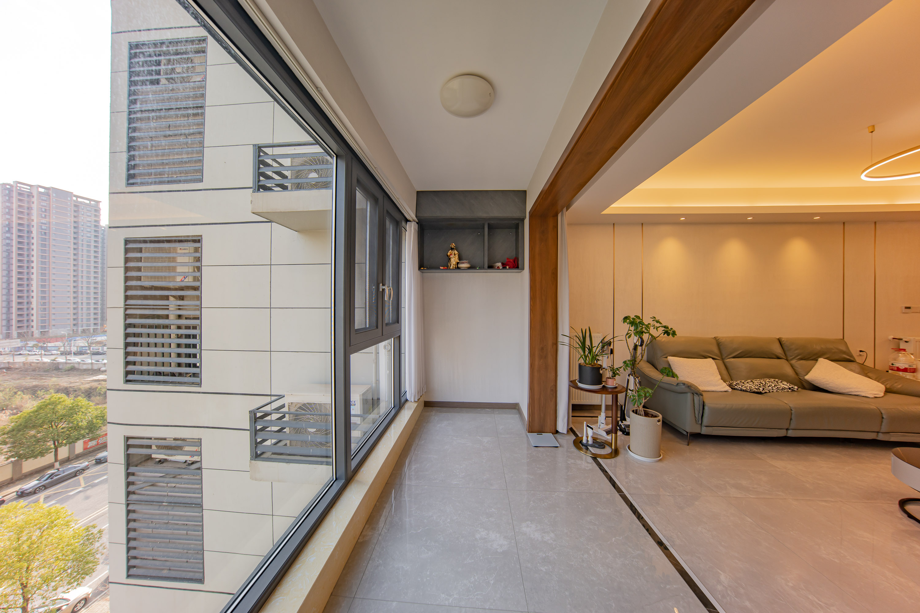 映客龙湖璟翠公馆(映客龙湖璟翠中心)  4室2厅2卫    195.0万 映客龙湖璟翠公馆(映客龙湖璟翠中心)  4室2厅2卫    195.0万阳台