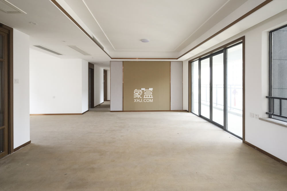 长沙万境潇湘  4室2厅2卫    158.0万