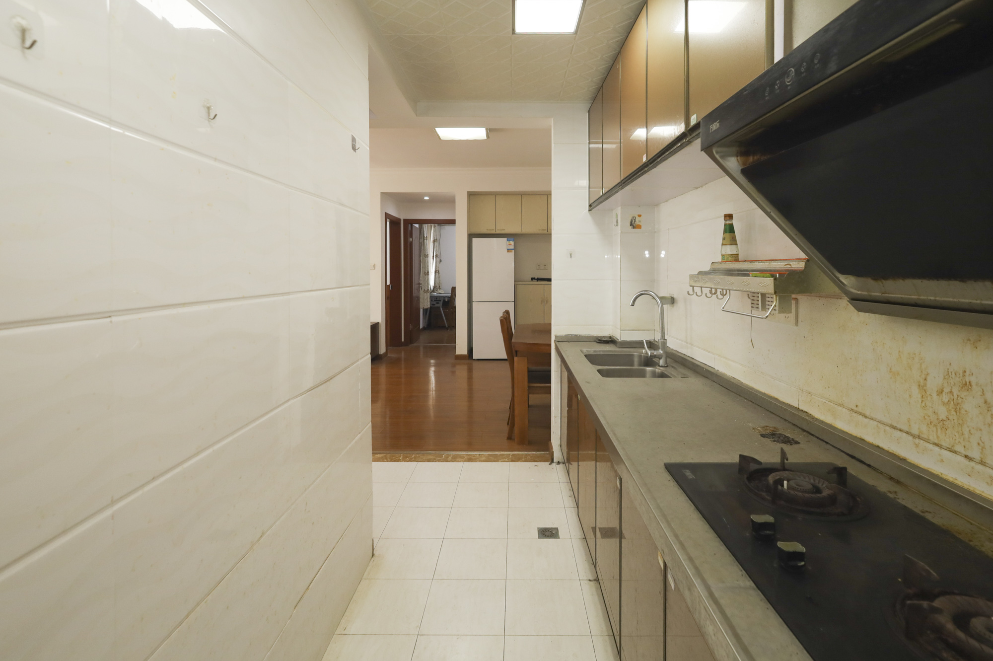 水映加州 3室2厅1卫 175.0万 水映加州 3室2厅1卫 175.0万厨房