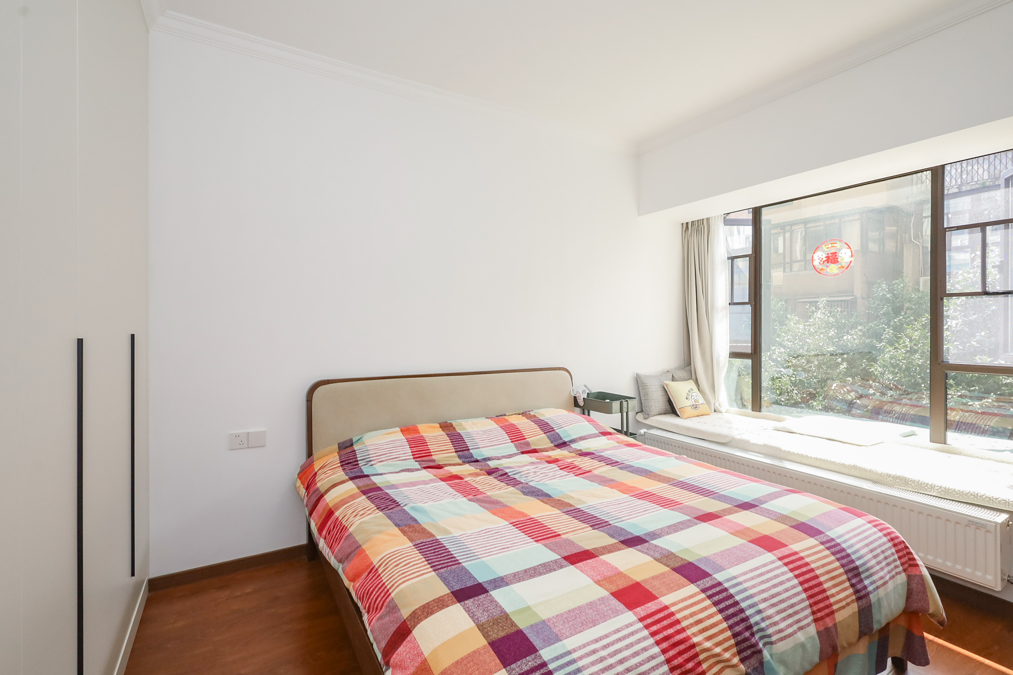 钰龙天下一期  3室2厅2卫    355.0万 钰龙天下一期  3室2厅2卫    355.0万卧室