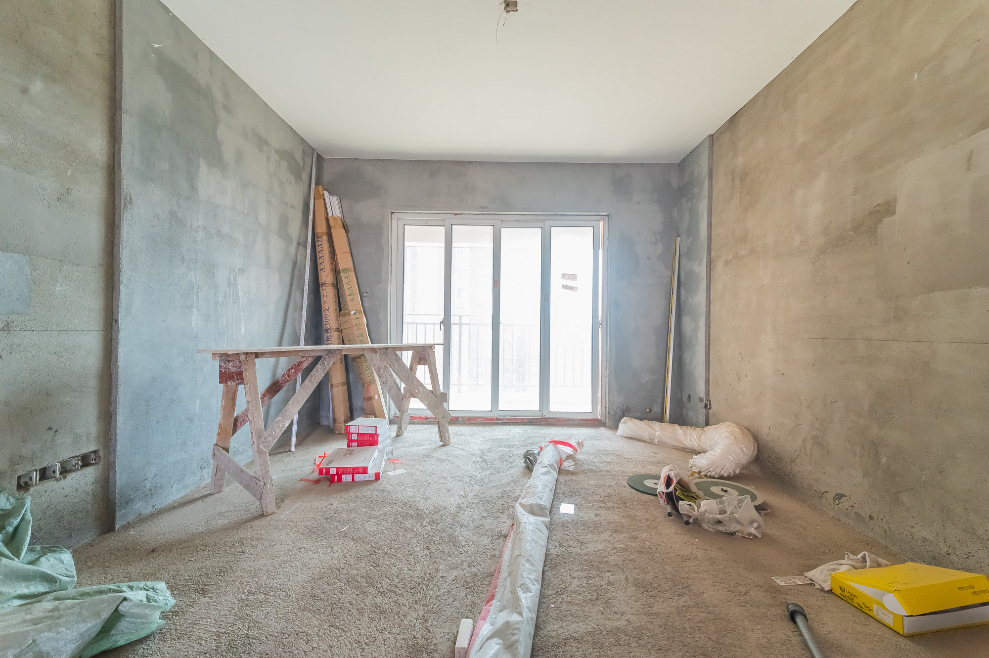 海伦春天  4室2厅2卫    90.0万 海伦春天  4室2厅2卫    90.0万客厅