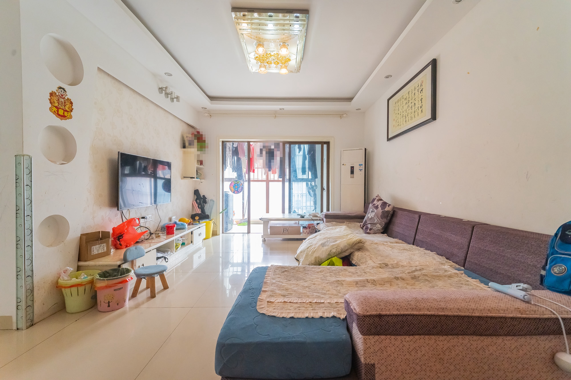 湖湾世景  3室2厅1卫    58.0万 湖湾世景  3室2厅1卫    58.0万客厅