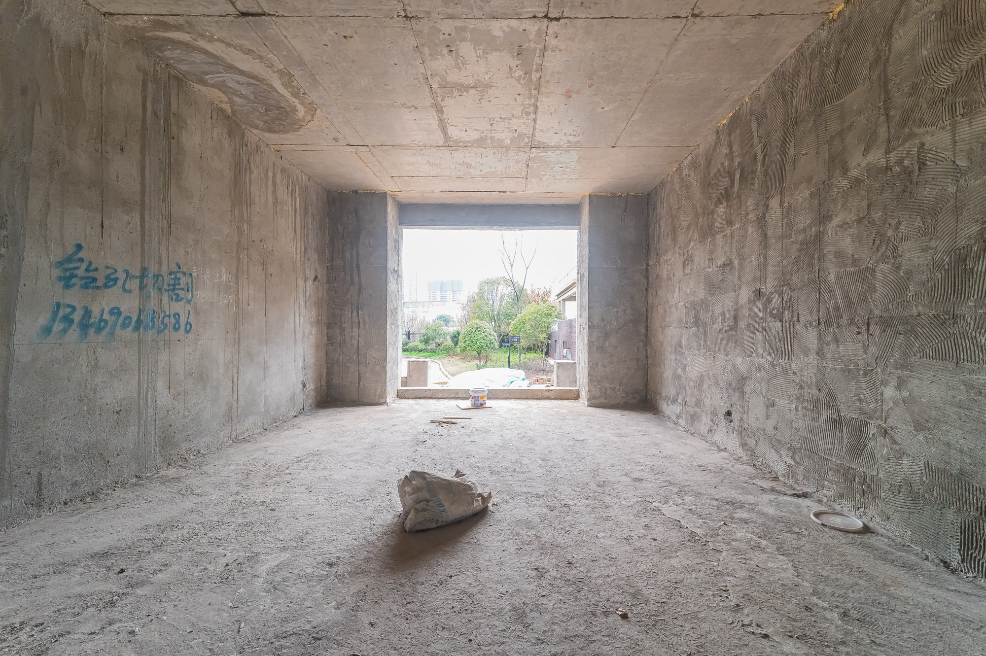 星湖湾二期洋房 7室2厅4卫 458.0万 星湖湾二期洋房 7室2厅4卫 458.0万客厅